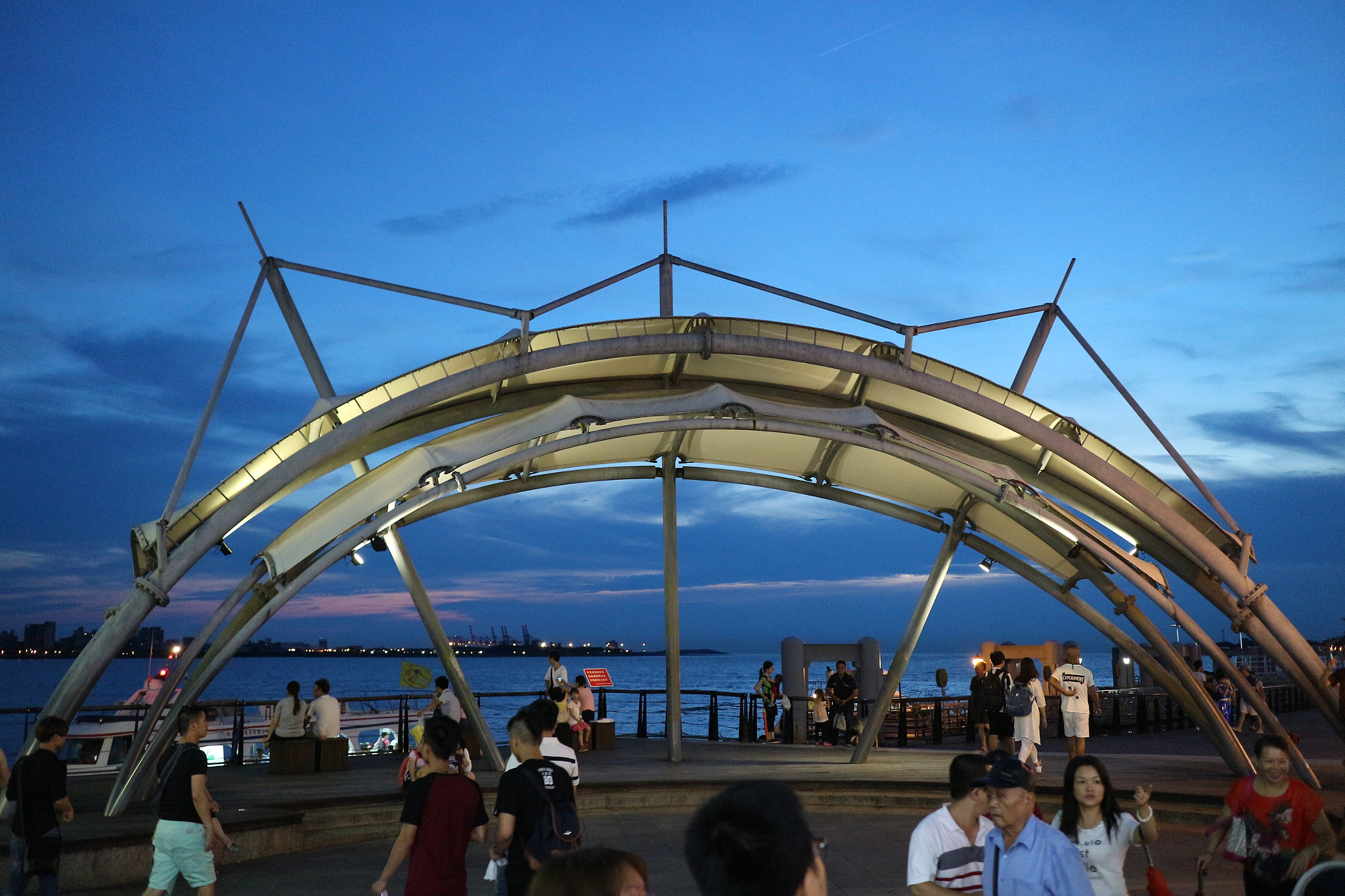 Canon EOS M10 + Canon EF-M 22mm F2 STM sample photo. Taiwantamsui.jpg photography