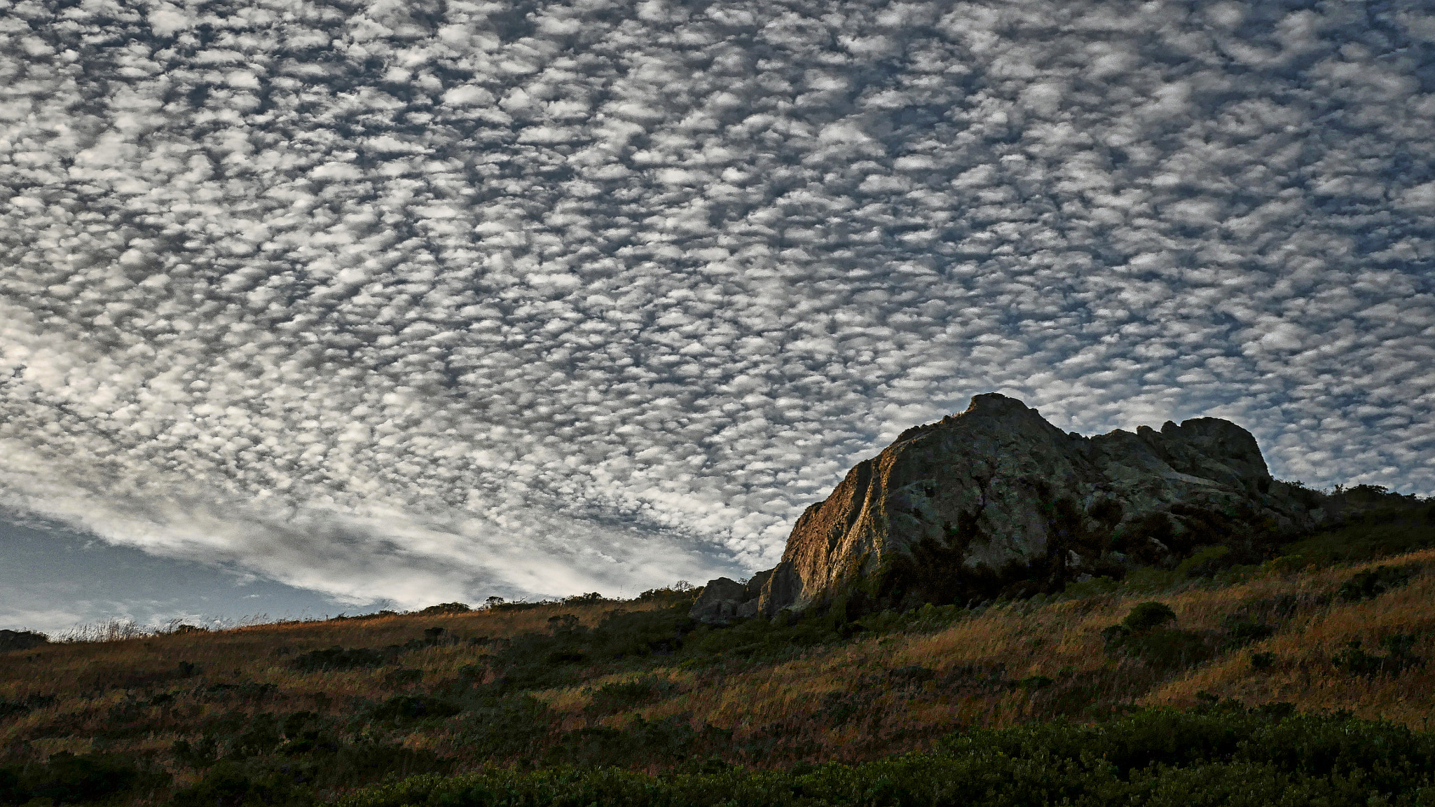 Panasonic Lumix DMC-GH4 sample photo. Battle peak photography