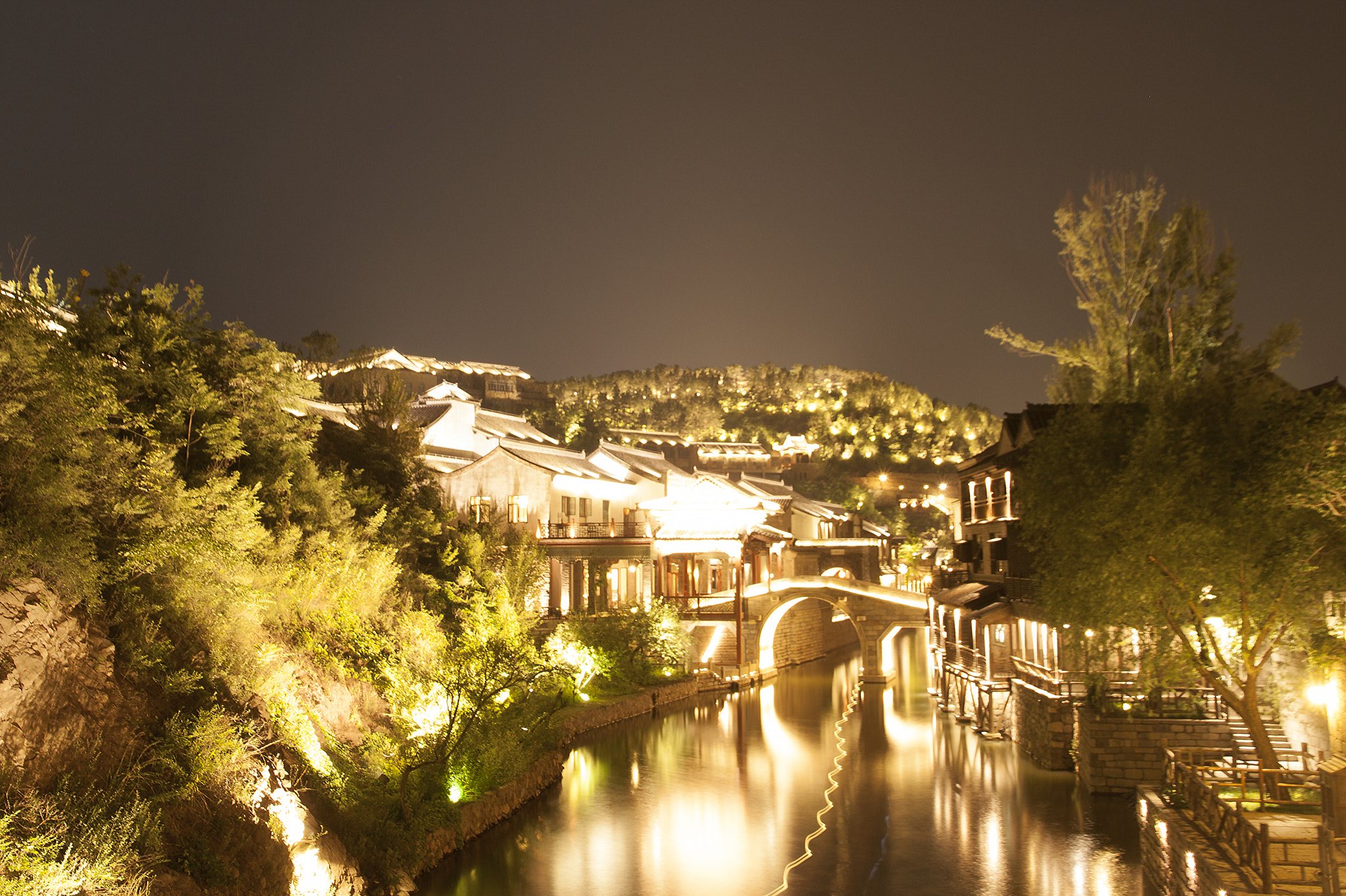 Canon EOS 500D (EOS Rebel T1i / EOS Kiss X3) sample photo. Gubei water town of the night photography