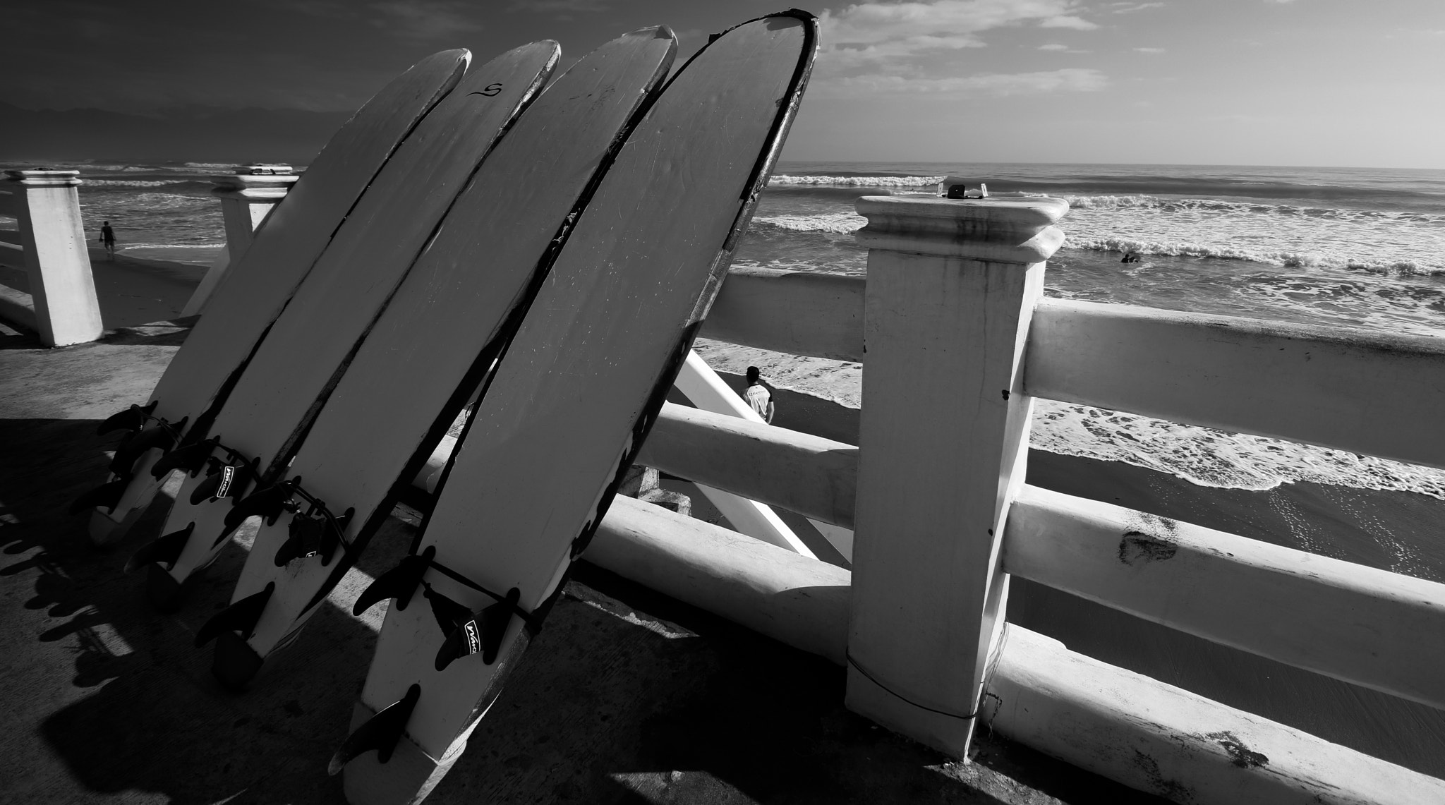 Canon EF-S 10-18mm F4.5–5.6 IS STM sample photo. Surf's up photography