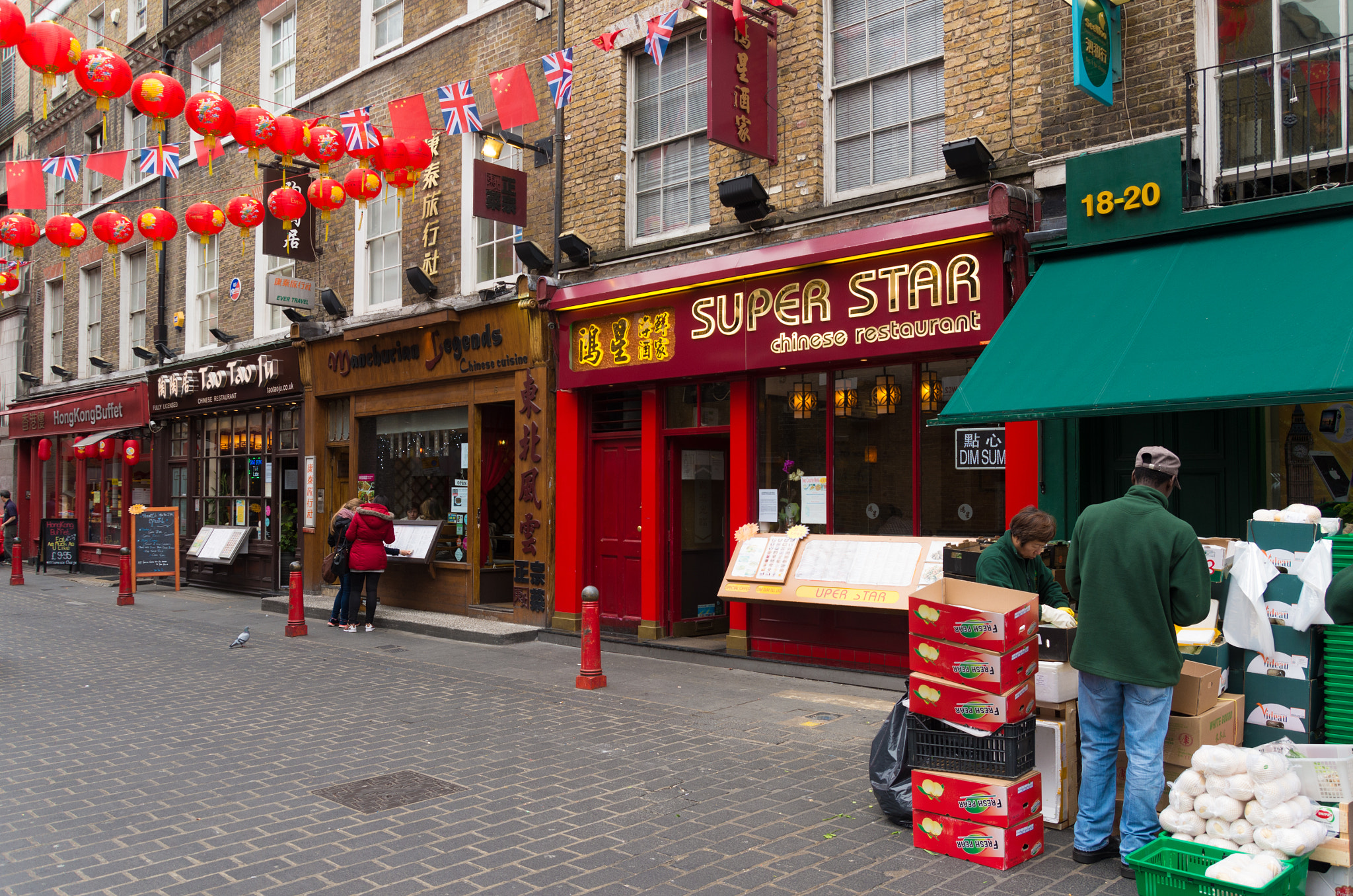 Pentax K-5 IIs sample photo. China town london photography