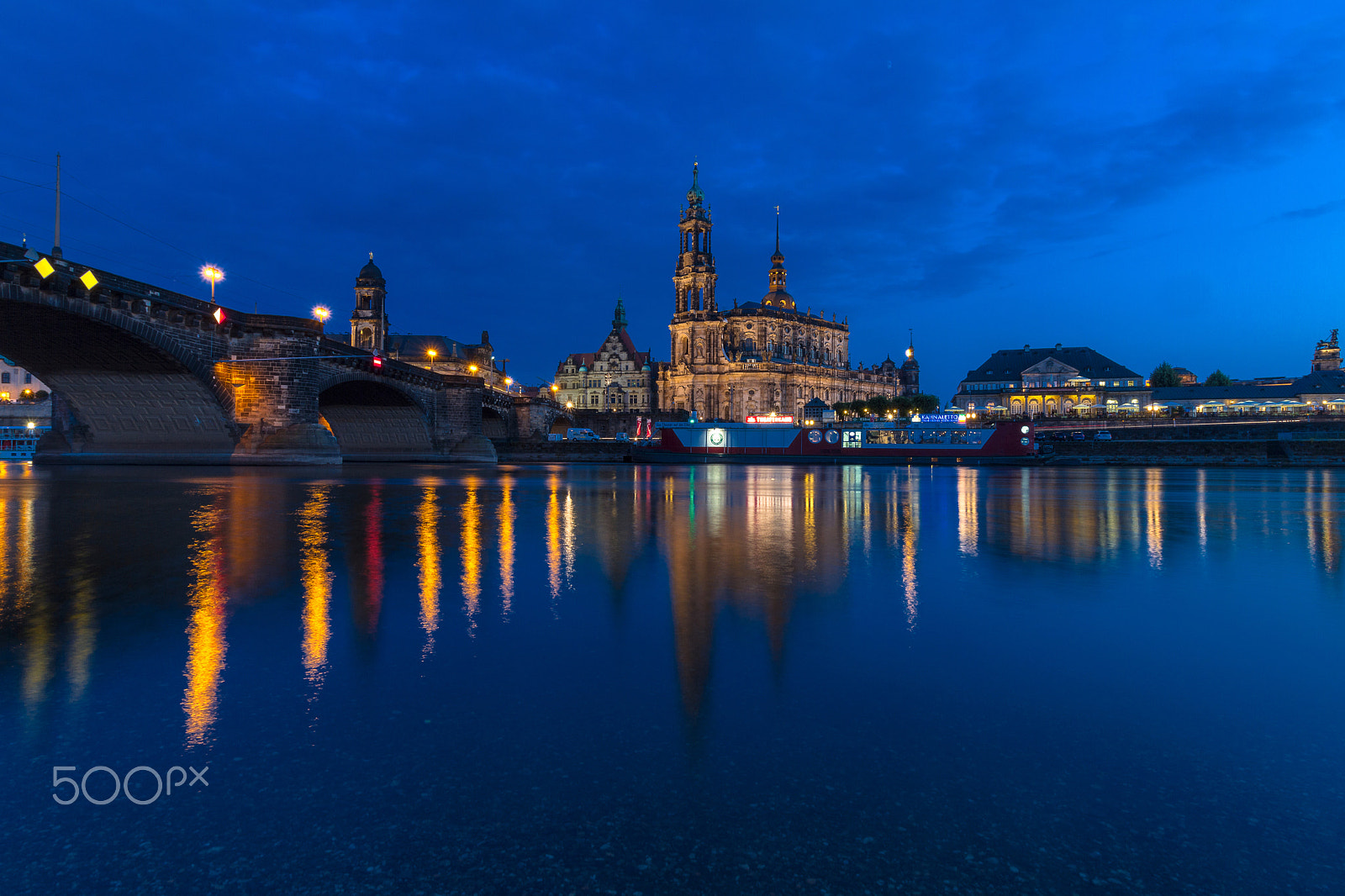 Canon EF-S 10-18mm F4.5–5.6 IS STM sample photo. Dresden photography