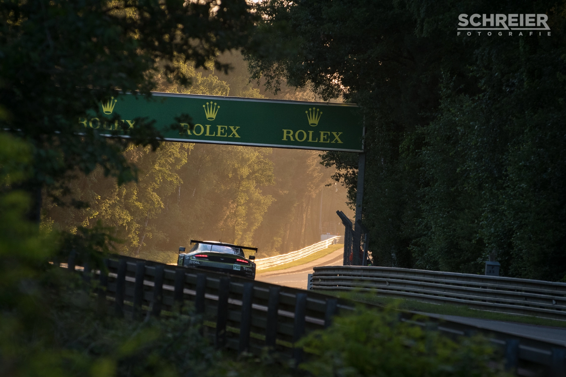 Nikon D500 sample photo. Le mans 2016 romance photography