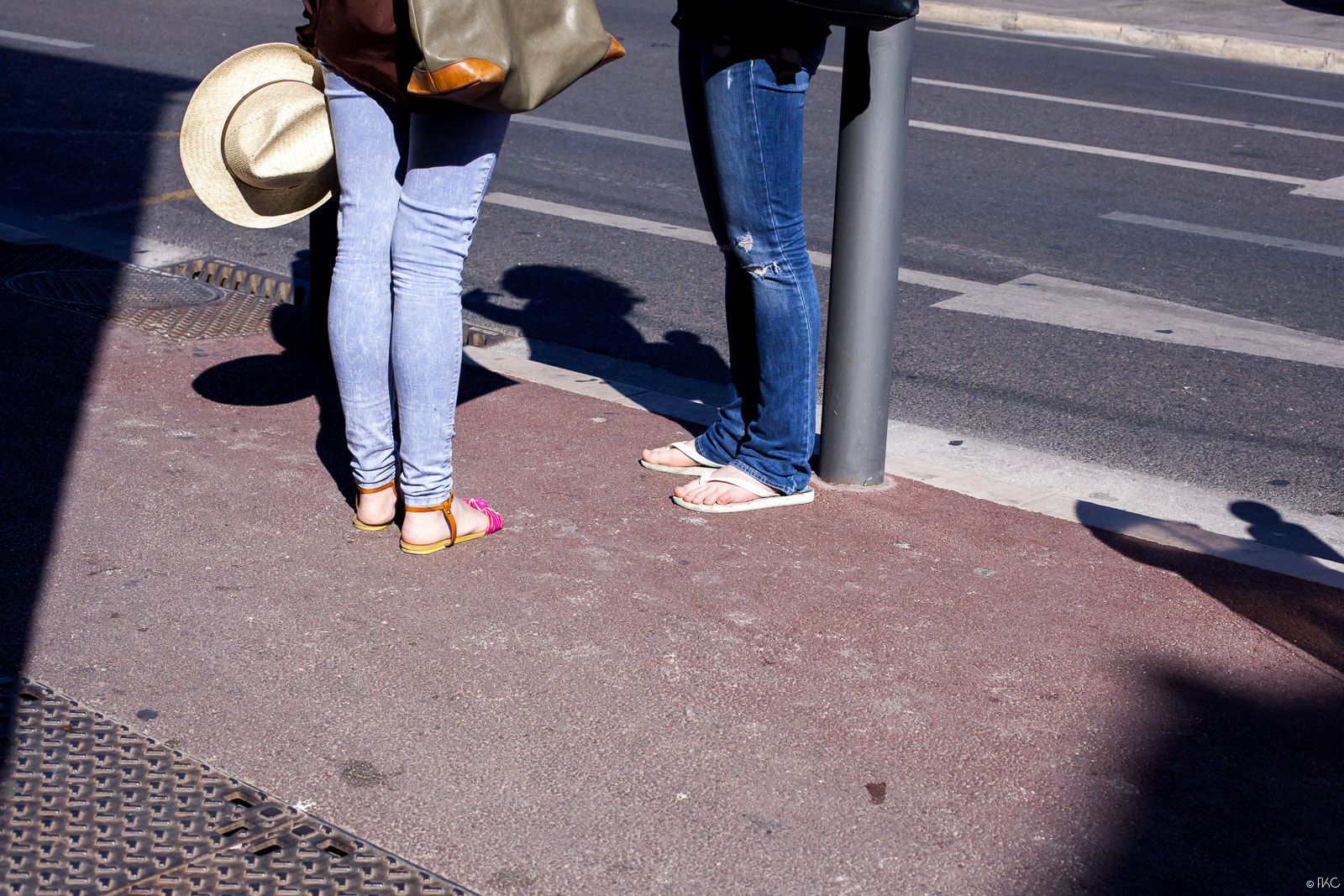 Canon EF 50mm F1.4 USM sample photo. La balise. - photography