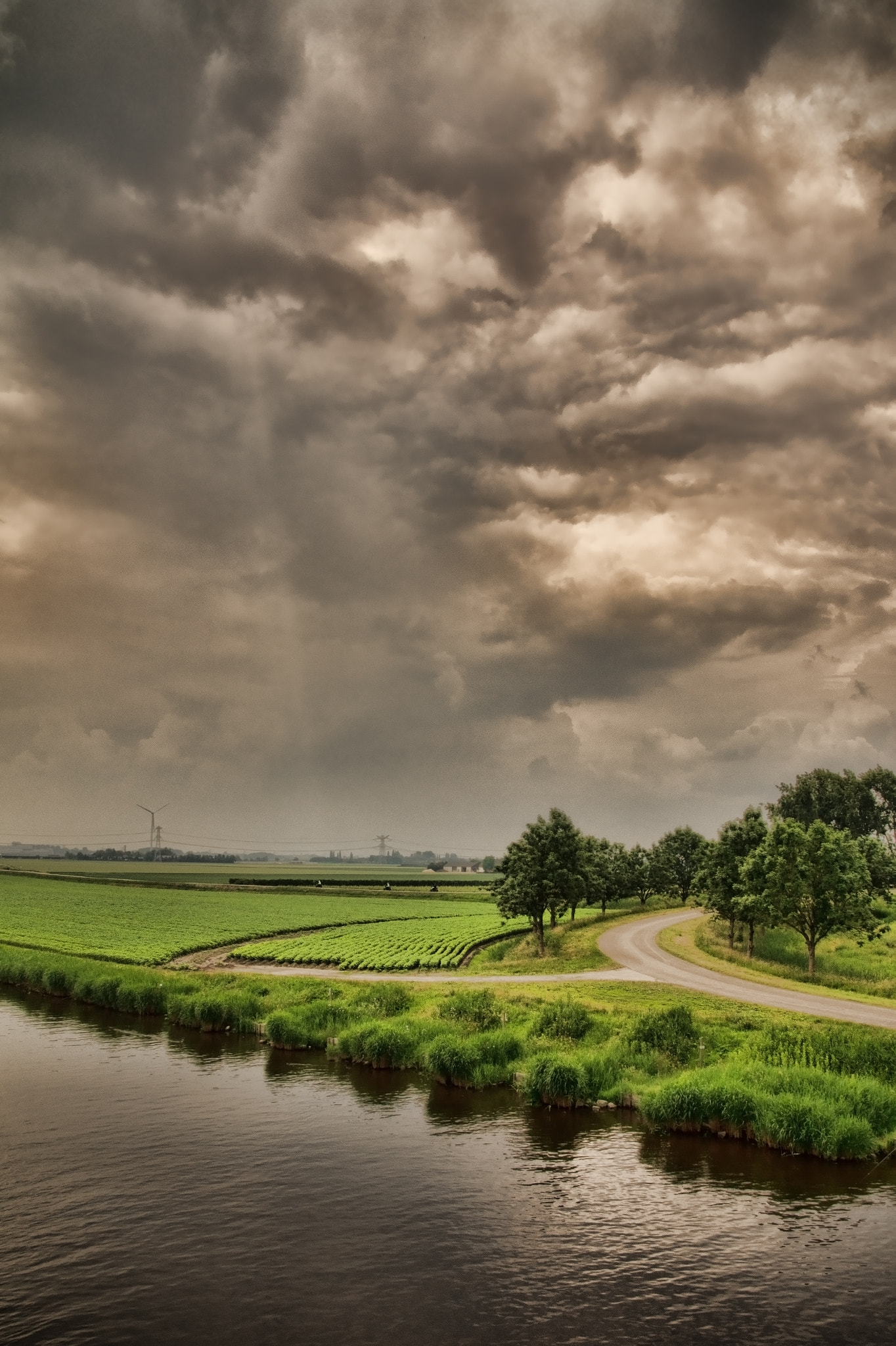 Sony SLT-A58 + Sigma 17-70mm F2.8-4.5 (D) sample photo. Clouds by sunset photography