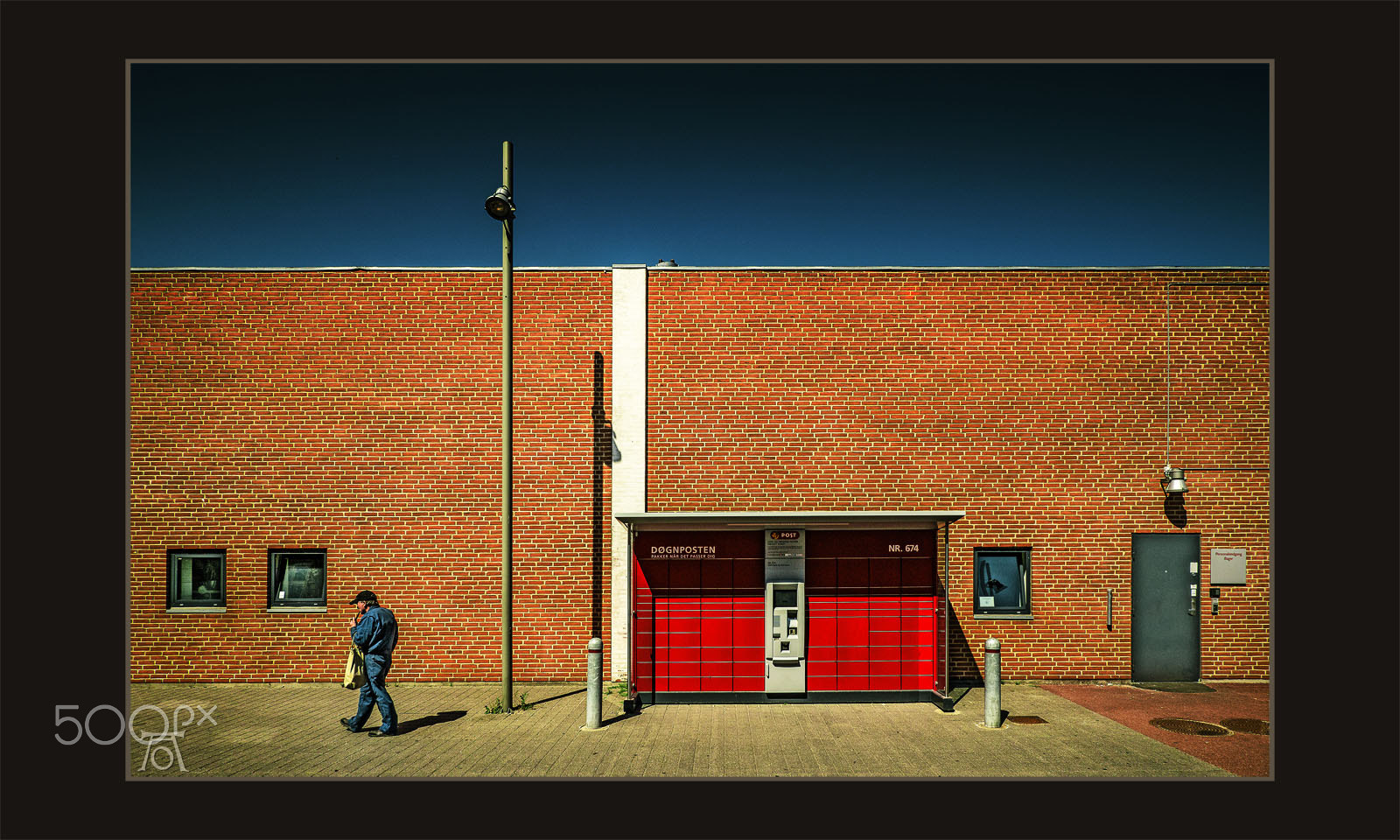 Panasonic Lumix DMC-GH2 + Panasonic Lumix G Vario 7-14mm F4 ASPH sample photo. Parcel station in denmark photography