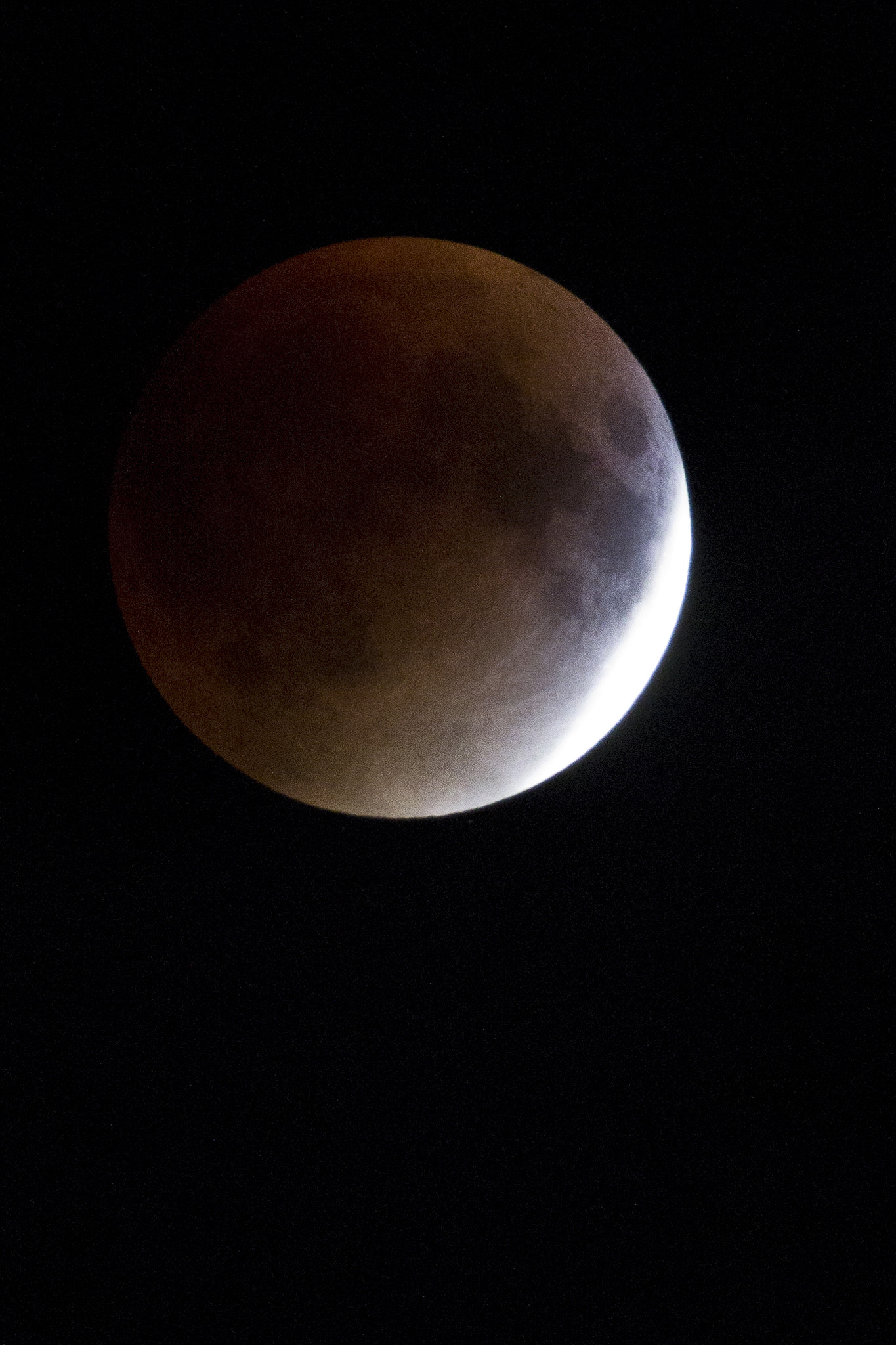 Canon EOS 60D + Canon EF 100-400mm F4.5-5.6L IS USM sample photo. Lunar eclipse photography