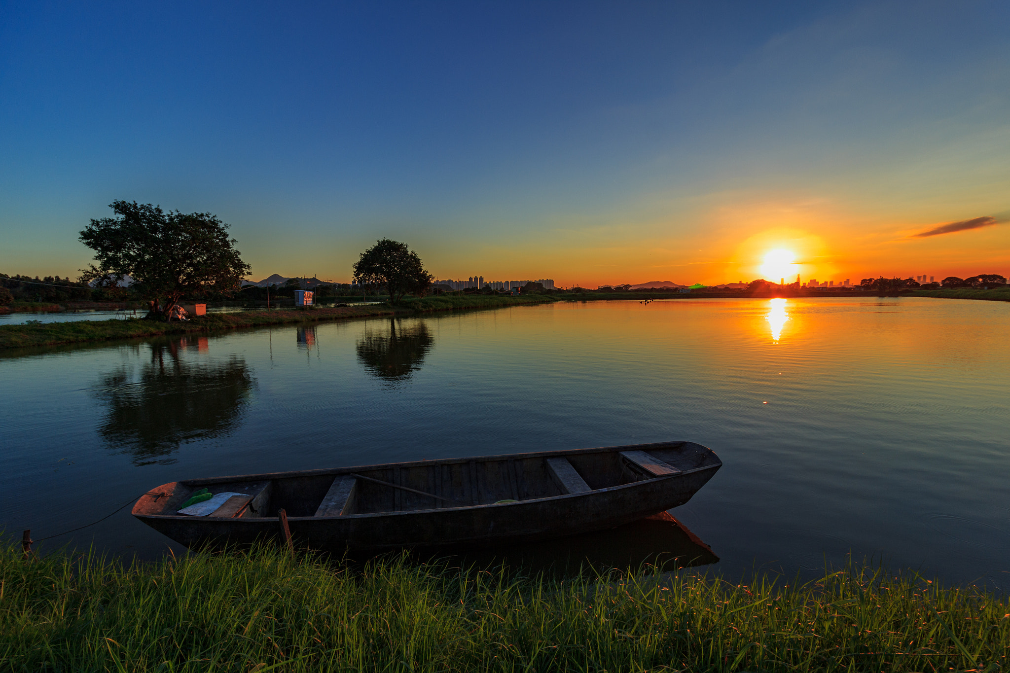 Canon EF-S 10-18mm F4.5–5.6 IS STM sample photo. Sunset photography