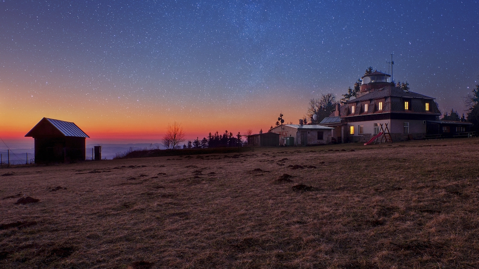 Fujifilm X-T1 + Olympus M.Zuiko Digital 17mm F1.8 sample photo. Zvičina in the evening photography