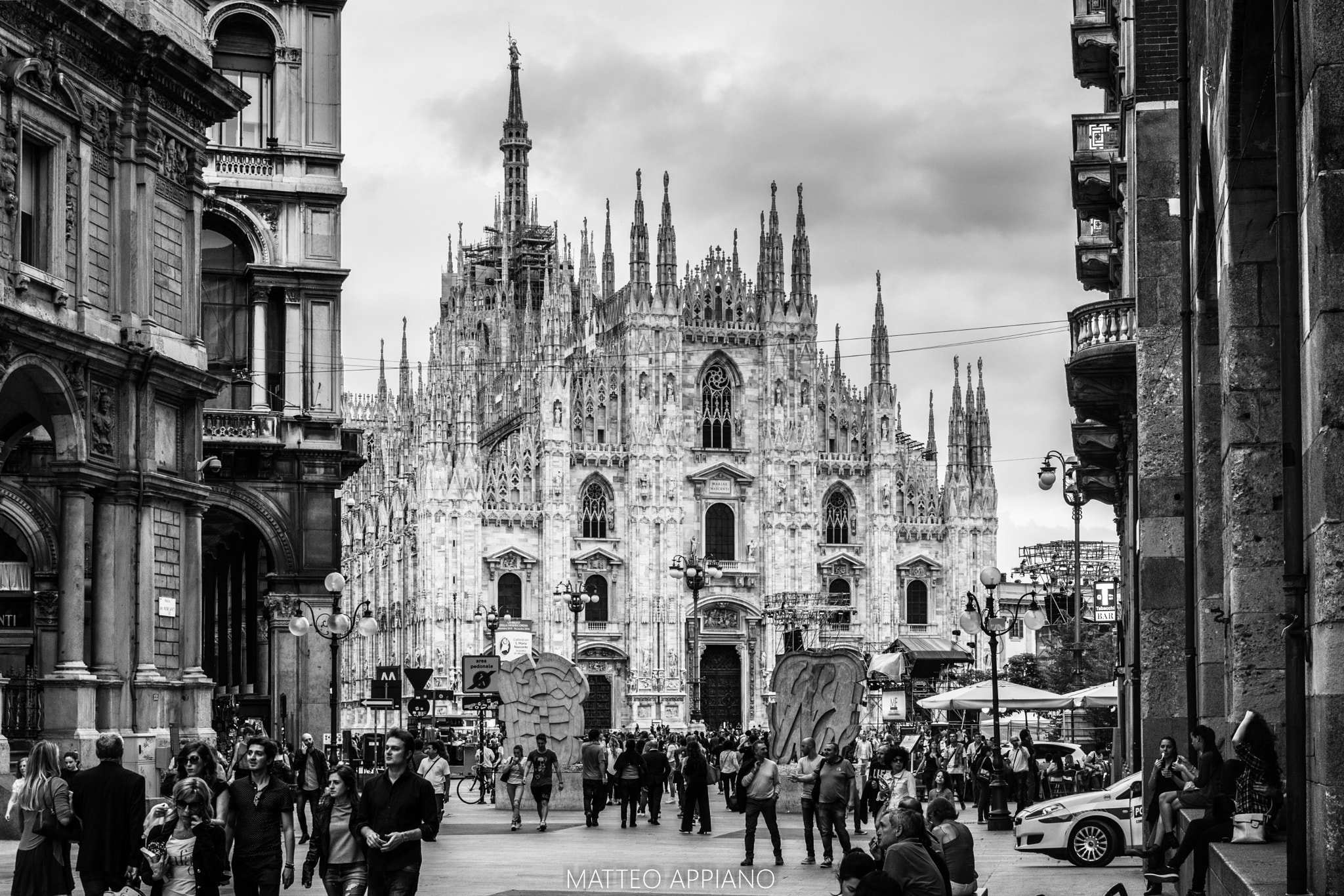 Pentax K-3 II sample photo. Walking in milan photography