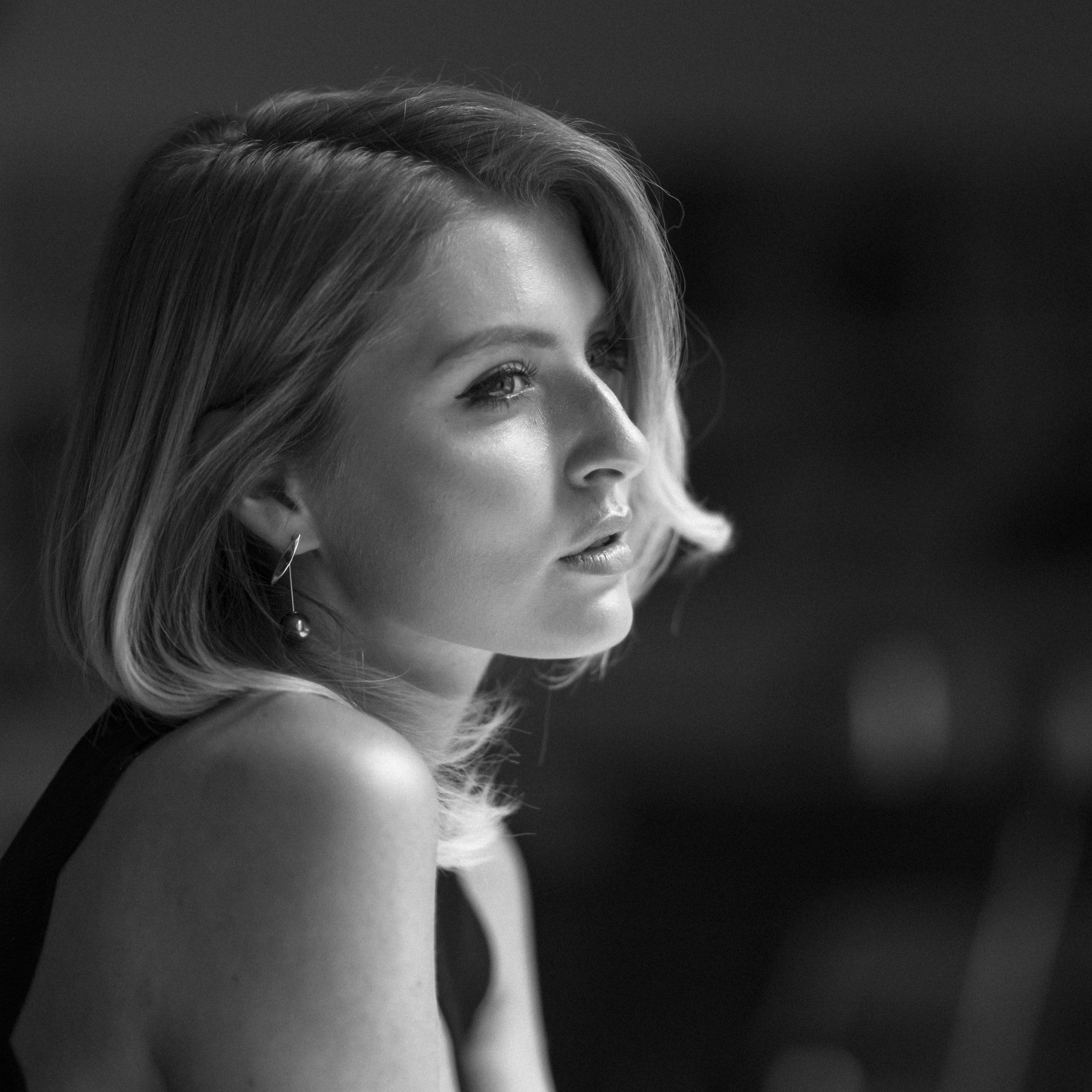 Sony Planar T* 85mm F1.4 ZA sample photo. Karolina photography