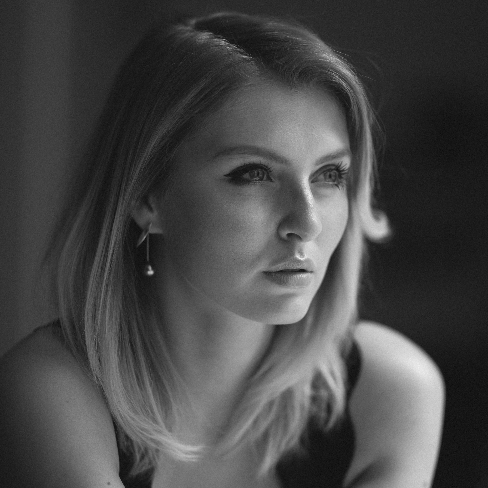 Sony Planar T* 85mm F1.4 ZA sample photo. Karolina photography