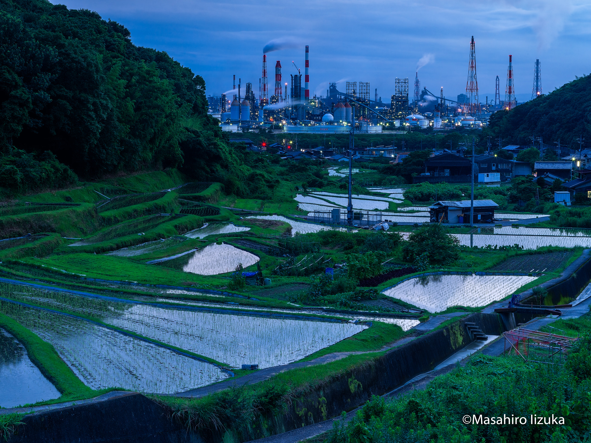 Pentax 645Z sample photo. Terraced rice fields and industrial complex photography