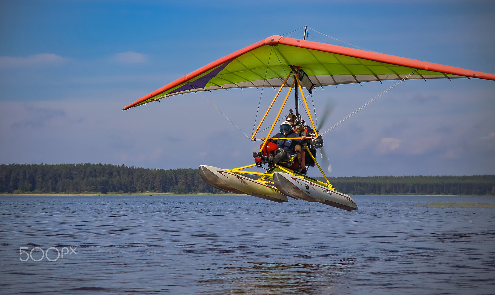 Canon EF 28-80mm f/2.8-4L sample photo. The power glider photography