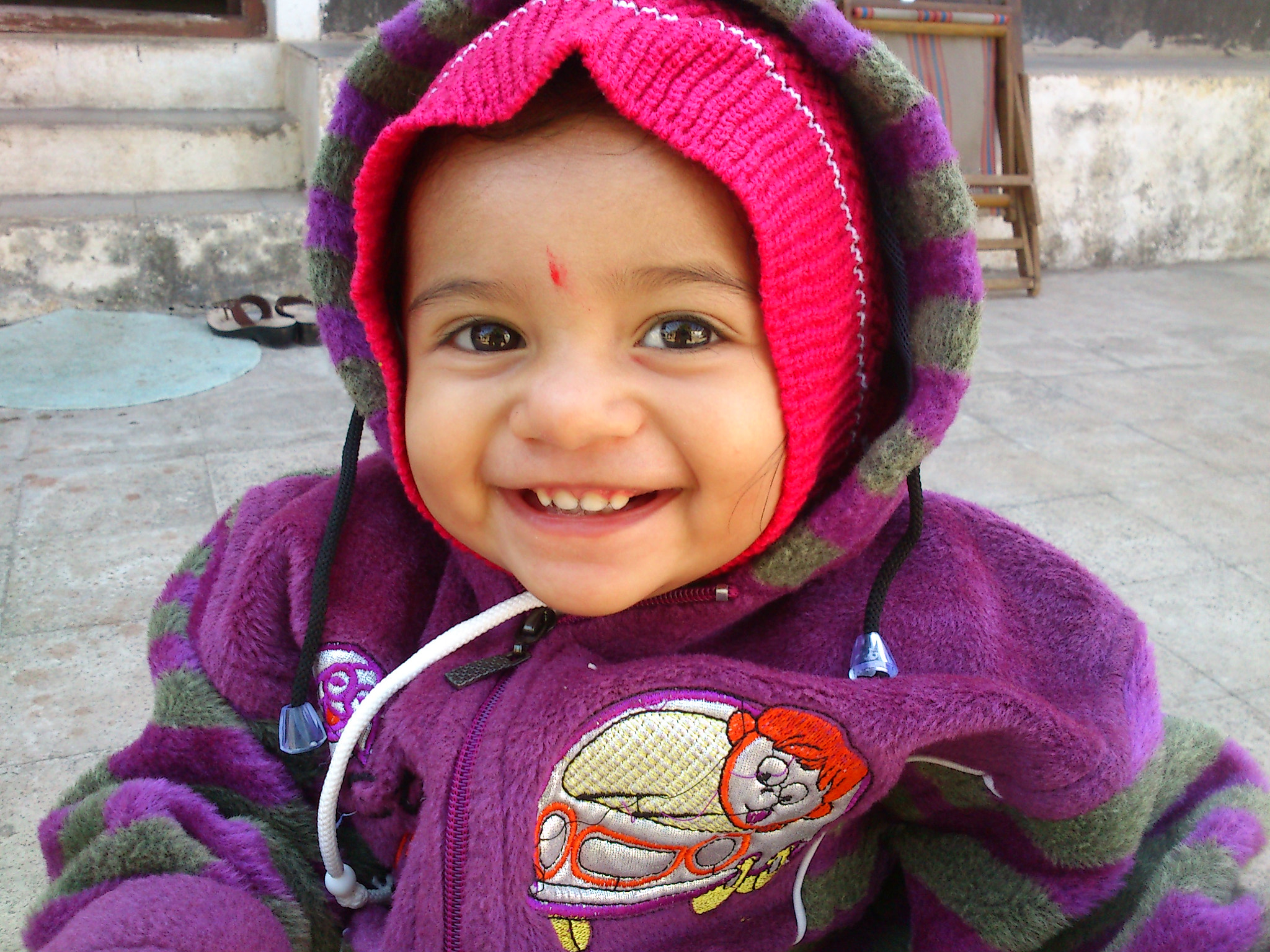 Sony Ericsson Xperia mini sample photo. Kid's smile photography