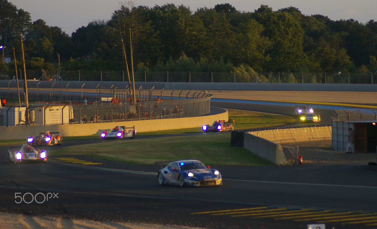 Pentax *ist DS + Tamron AF 70-300mm F4-5.6 Di LD Macro sample photo. 24h le mans 2016 photography