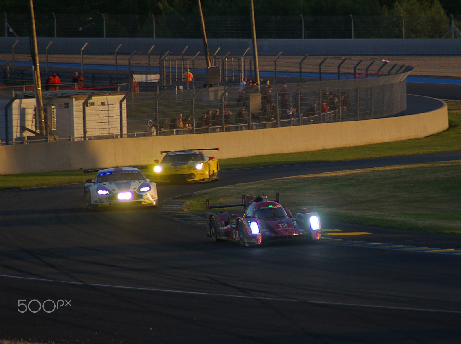 Pentax *ist DS + Tamron AF 70-300mm F4-5.6 Di LD Macro sample photo. 24h le mans 2016 photography