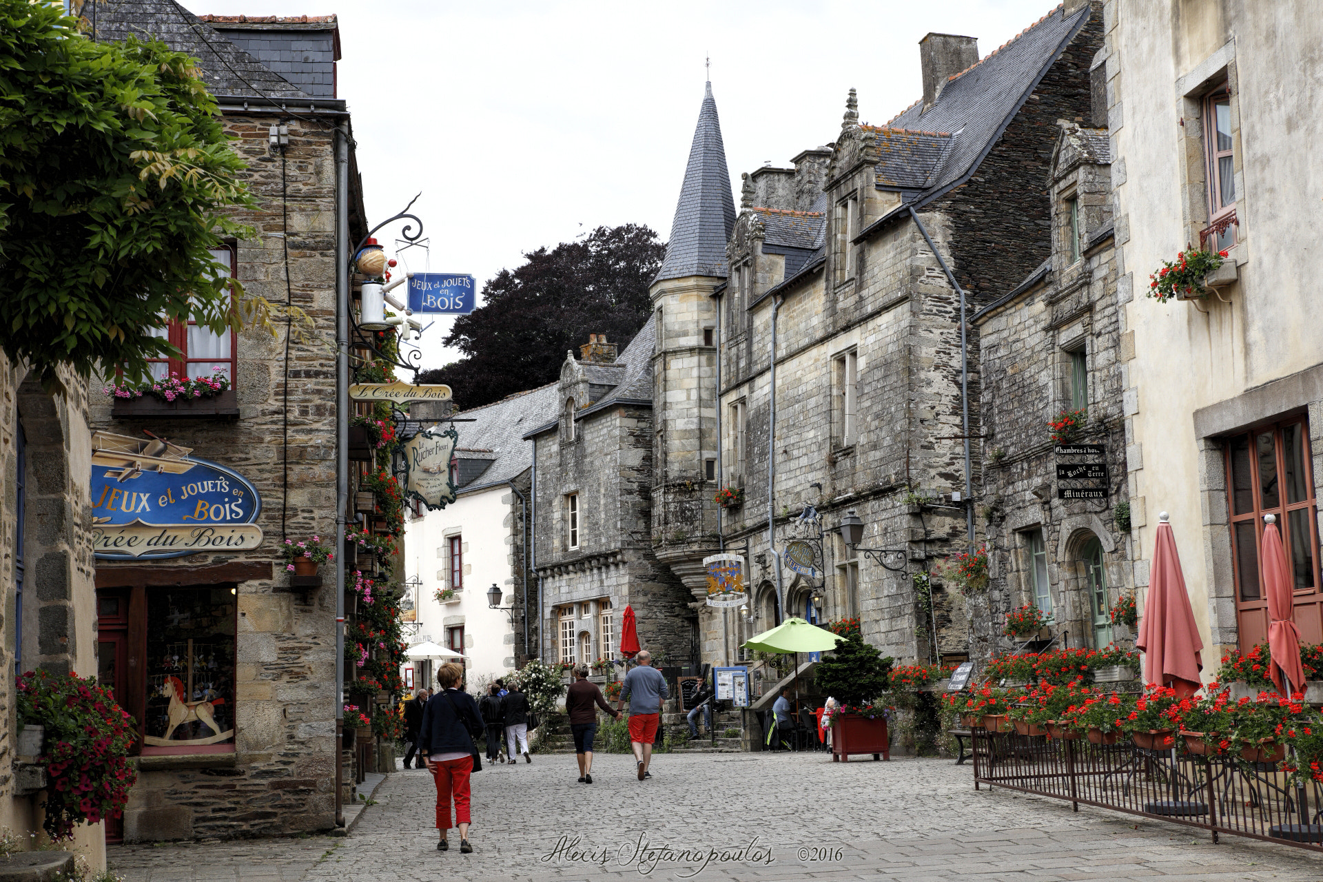 Canon EOS 5DS + Sigma 24-70mm F2.8 EX DG Macro sample photo. Rochefort en terre photography