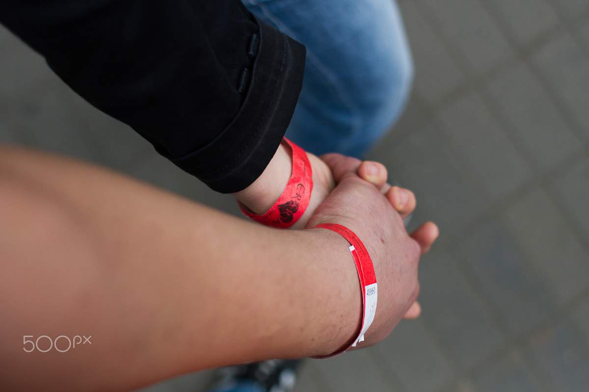 Canon EOS 7D + Canon EF 28mm F1.8 USM sample photo. Love in st petersburg photography