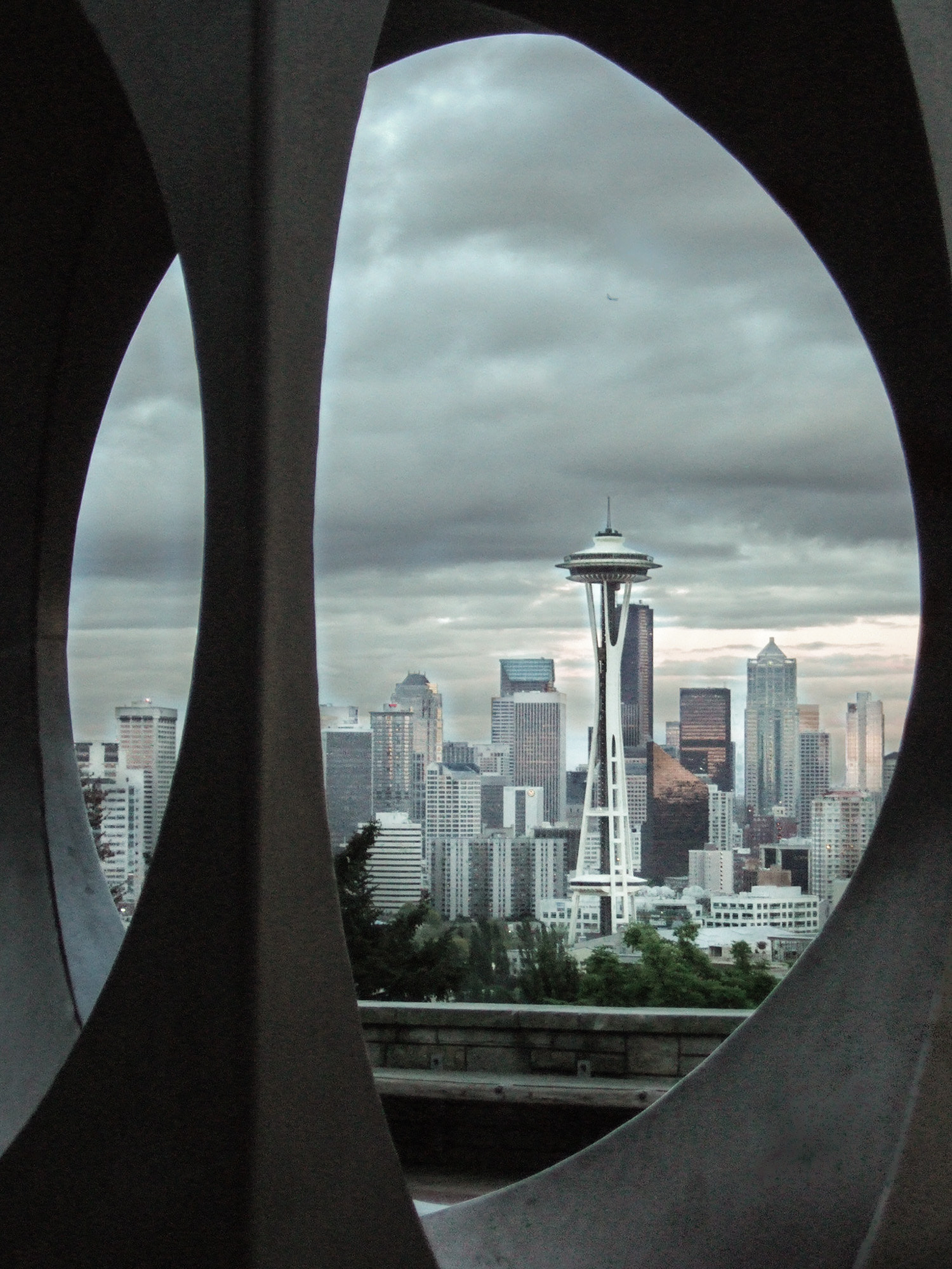 Fujifilm FinePix F11 sample photo. Space needle seattle photography