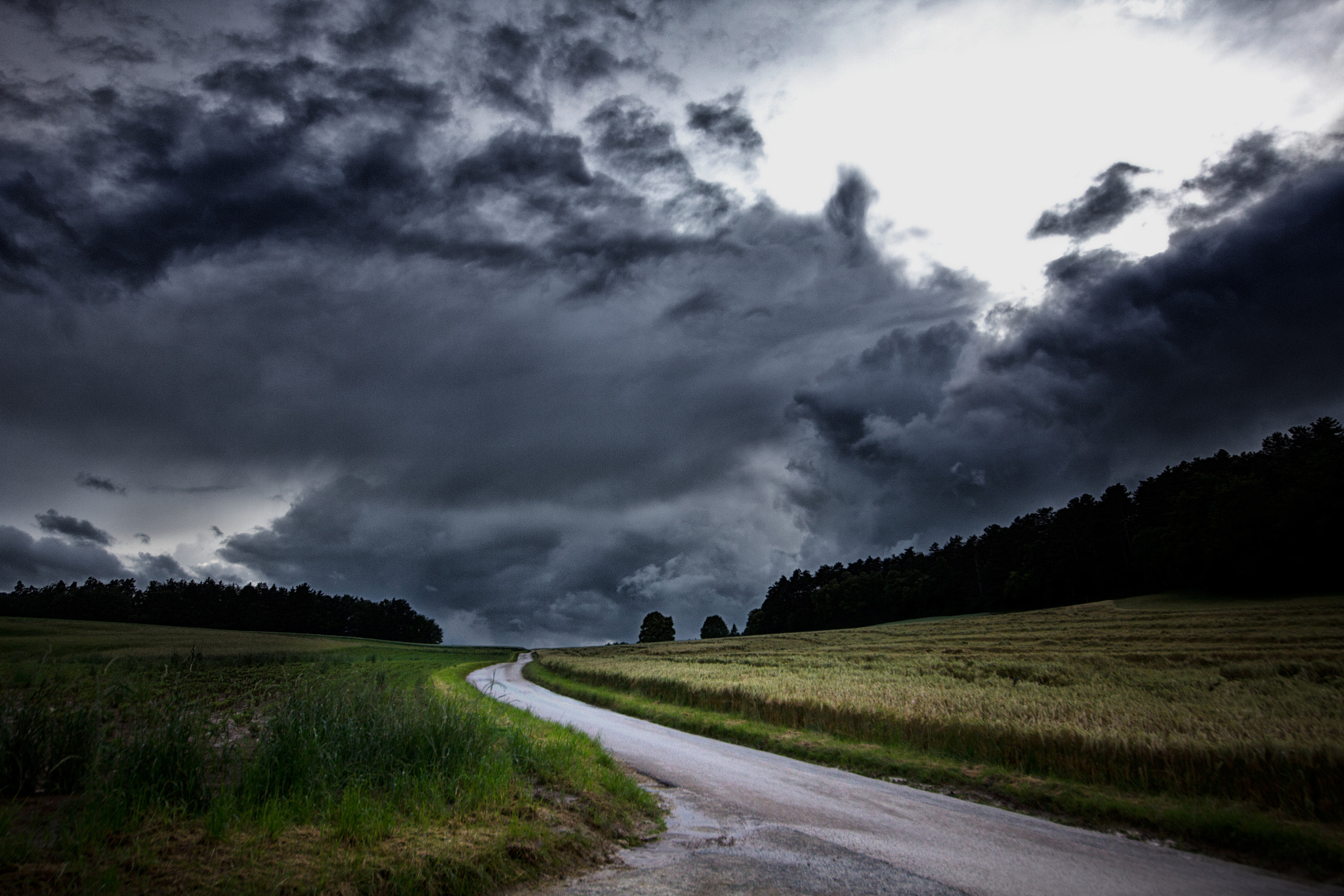 Canon EOS 60D + Sigma 12-24mm F4.5-5.6 II DG HSM sample photo. Route de bre photography