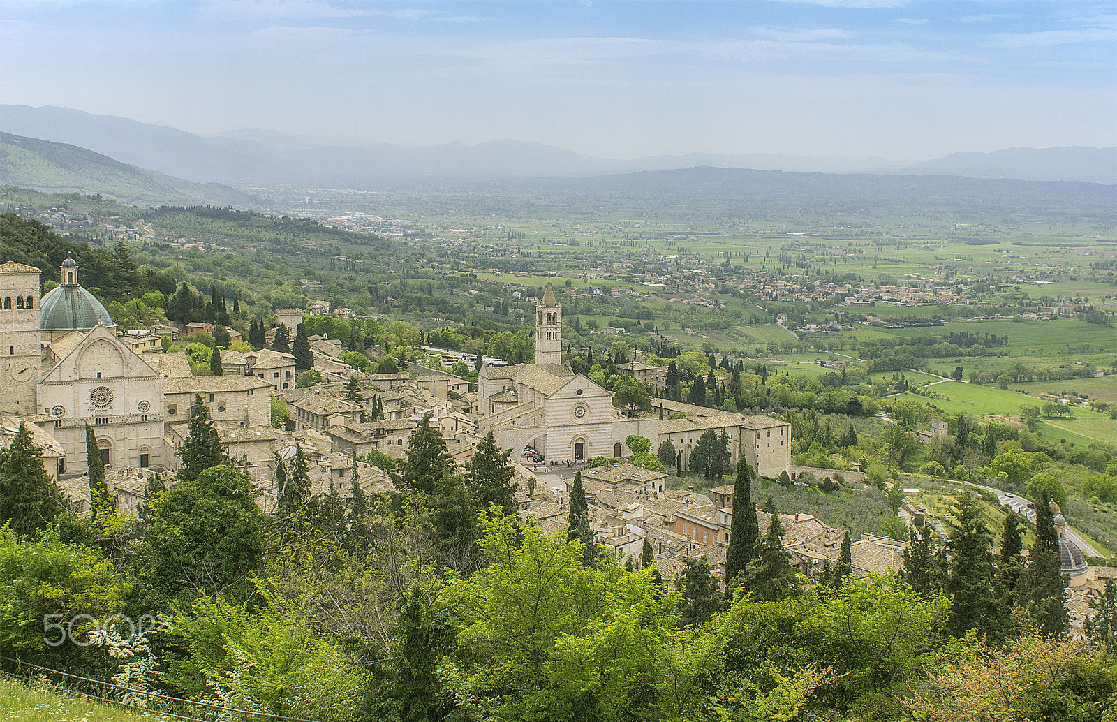 Canon EOS 600D (Rebel EOS T3i / EOS Kiss X5) + Canon EF 28mm F2.8 sample photo. Spring in assisi. photography