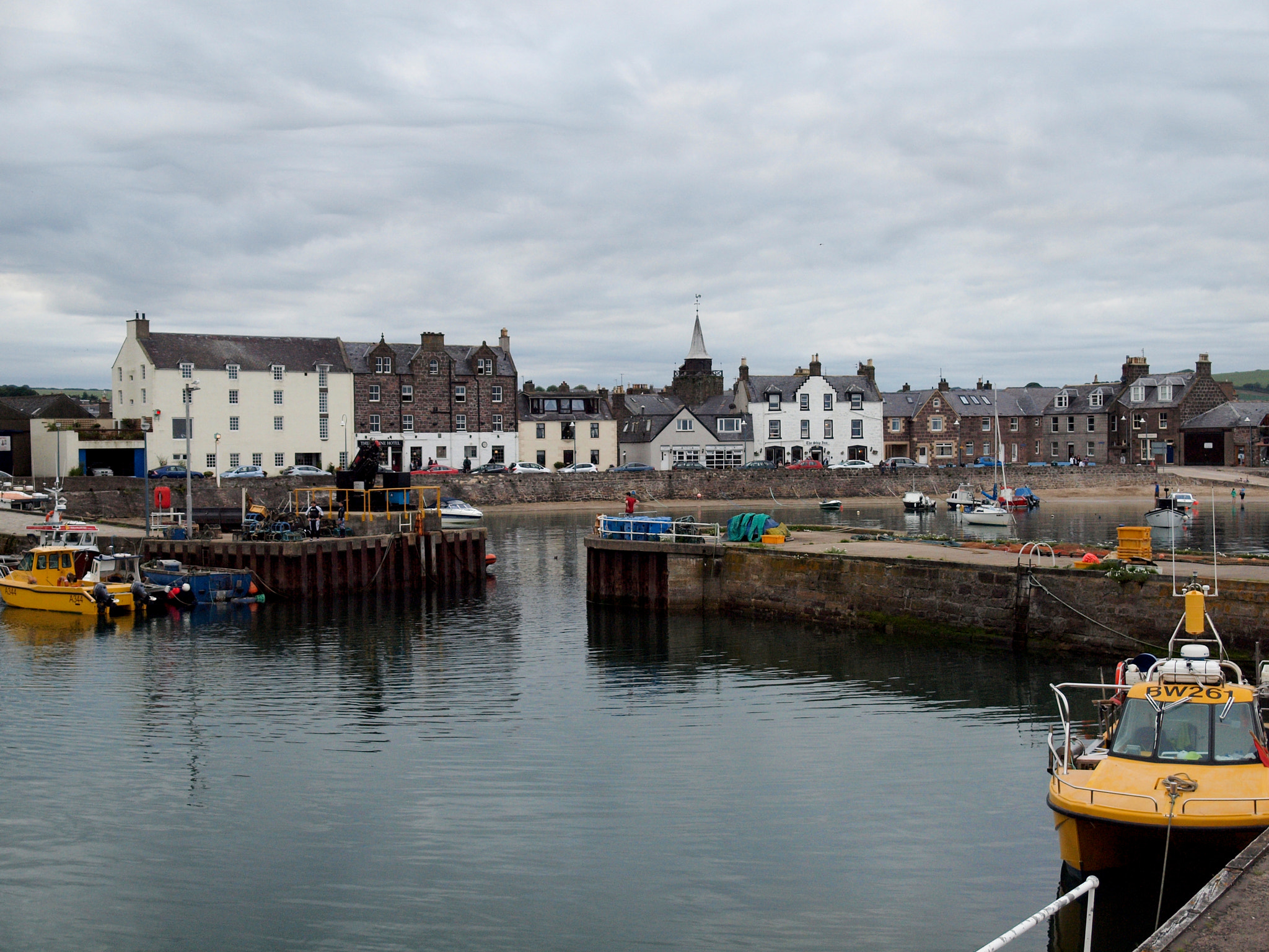 Olympus Zuiko Digital 14-54mm F2.8-3.5 II sample photo. Stonehaven, scotland photography