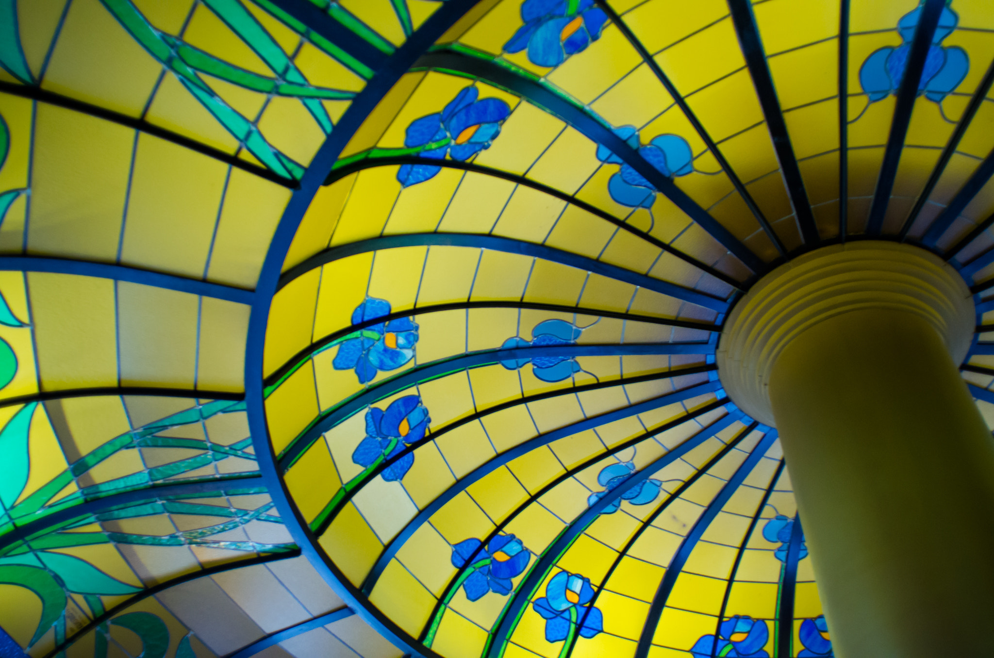Nikon D7000 + Nikon AF Nikkor 20mm F2.8D sample photo. Ceiling of la porteuse d'eau photography