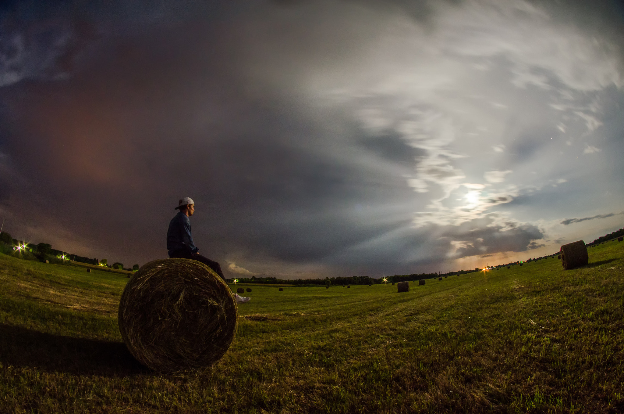 Nikon D7000 + Samyang 8mm F3.5 Aspherical IF MC Fisheye sample photo. Strawberry moon photography
