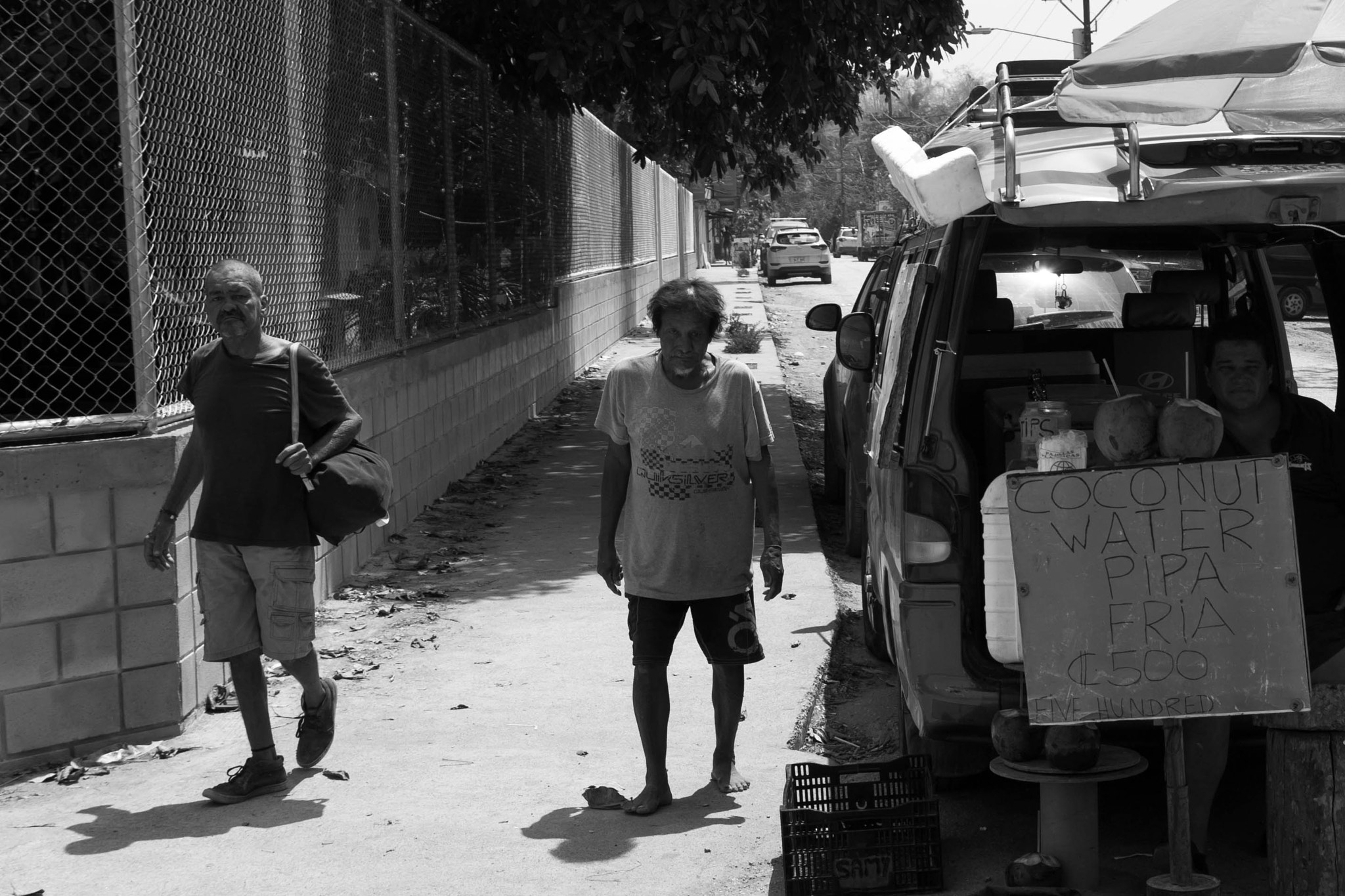 Tamron SP AF 17-50mm F2.8 XR Di II LD Aspherical (IF) sample photo. ¡¿hey, qué pasa?! me grito el de la izquierda después de hacer la toma. photography