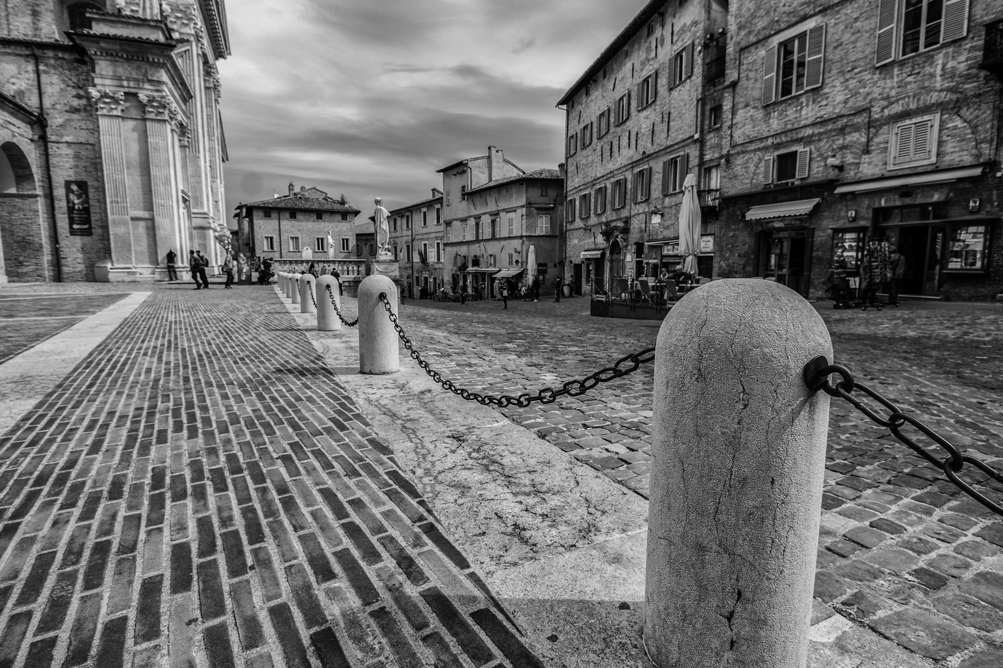 Canon EF-S 10-18mm F4.5–5.6 IS STM sample photo. Urbino photography