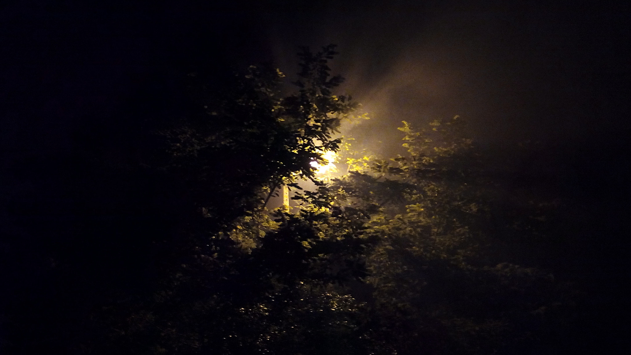 bq Aquaris E5 FHD sample photo