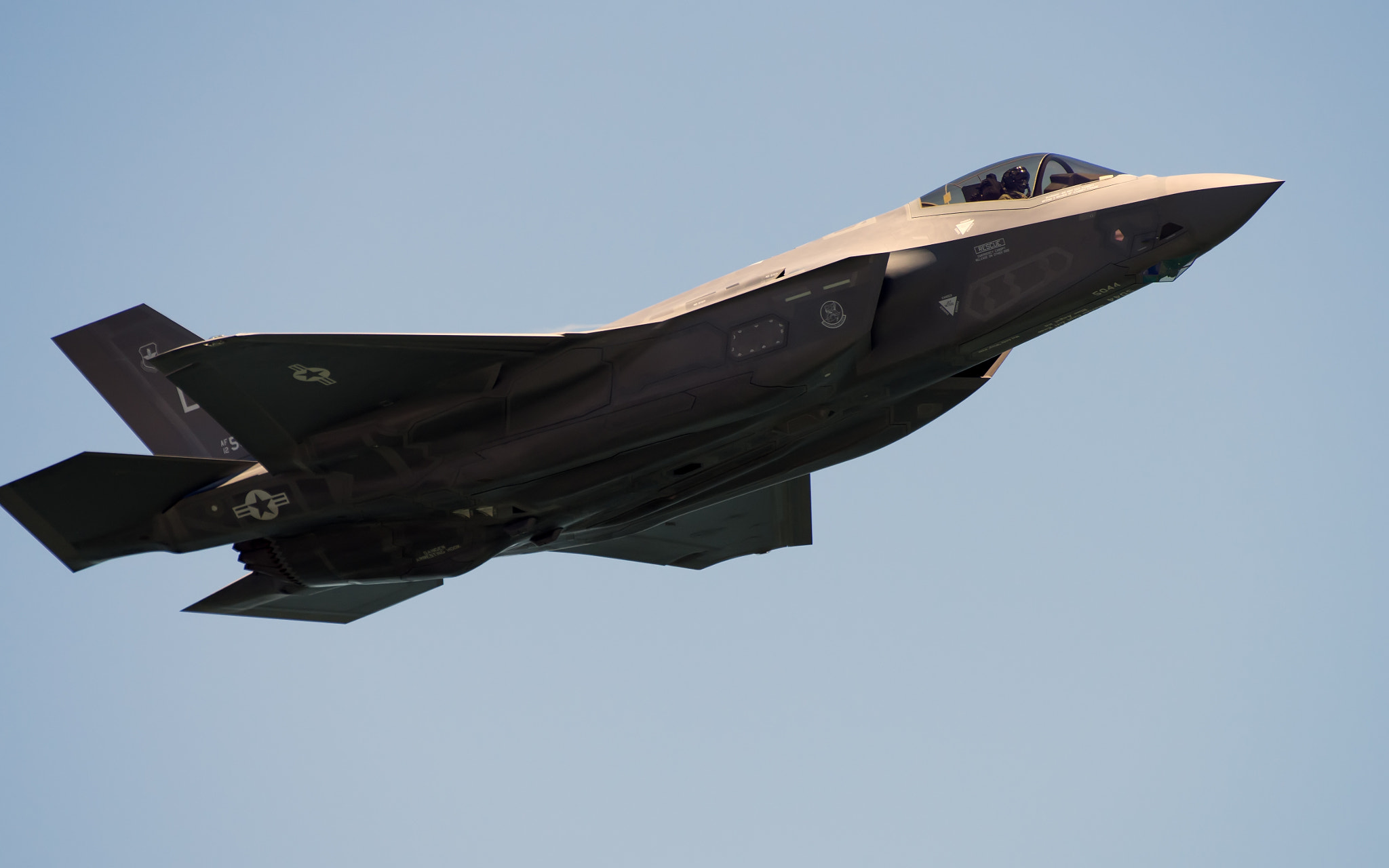 Nikon AF-S Nikkor 200-500mm F5.6E ED VR sample photo. F-35a lightning ii photography