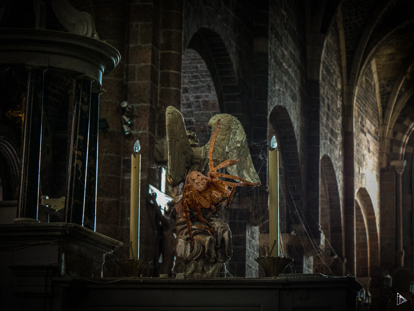 LUMIX G VARIO 45-150/F4.0-5.6 sample photo. Religion trapped - la religion prise au piège photography