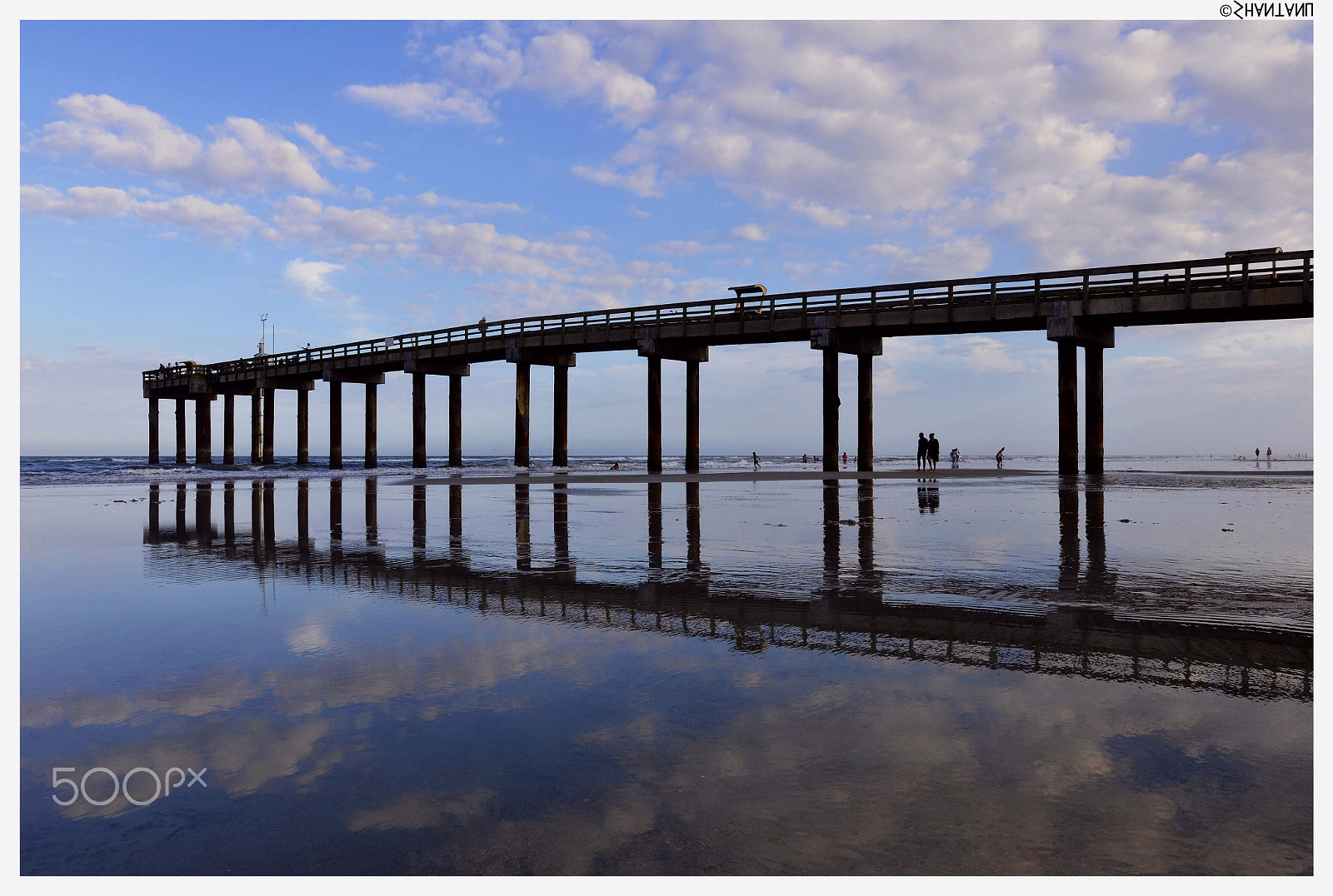 Nikon D7000 + AF Zoom-Nikkor 24-50mm f/3.3-4.5 sample photo. St. augustine beach pier photography