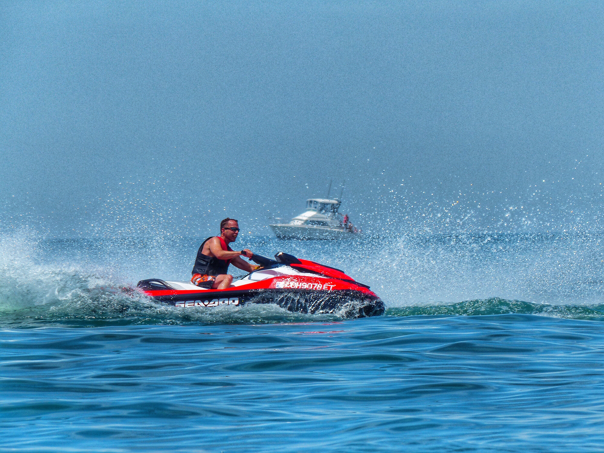 Leica V-Lux 4 sample photo. Splashing on lake erie photography