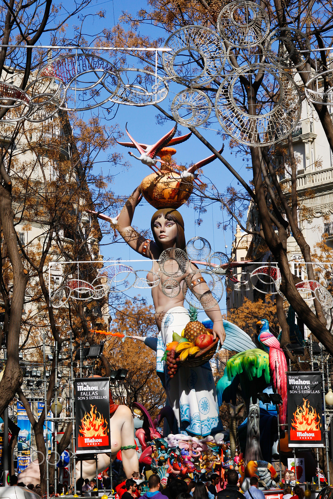 Canon EOS 50D + Sigma 18-50mm f/2.8 Macro sample photo. Fallas 2011, valencia, spain. photography