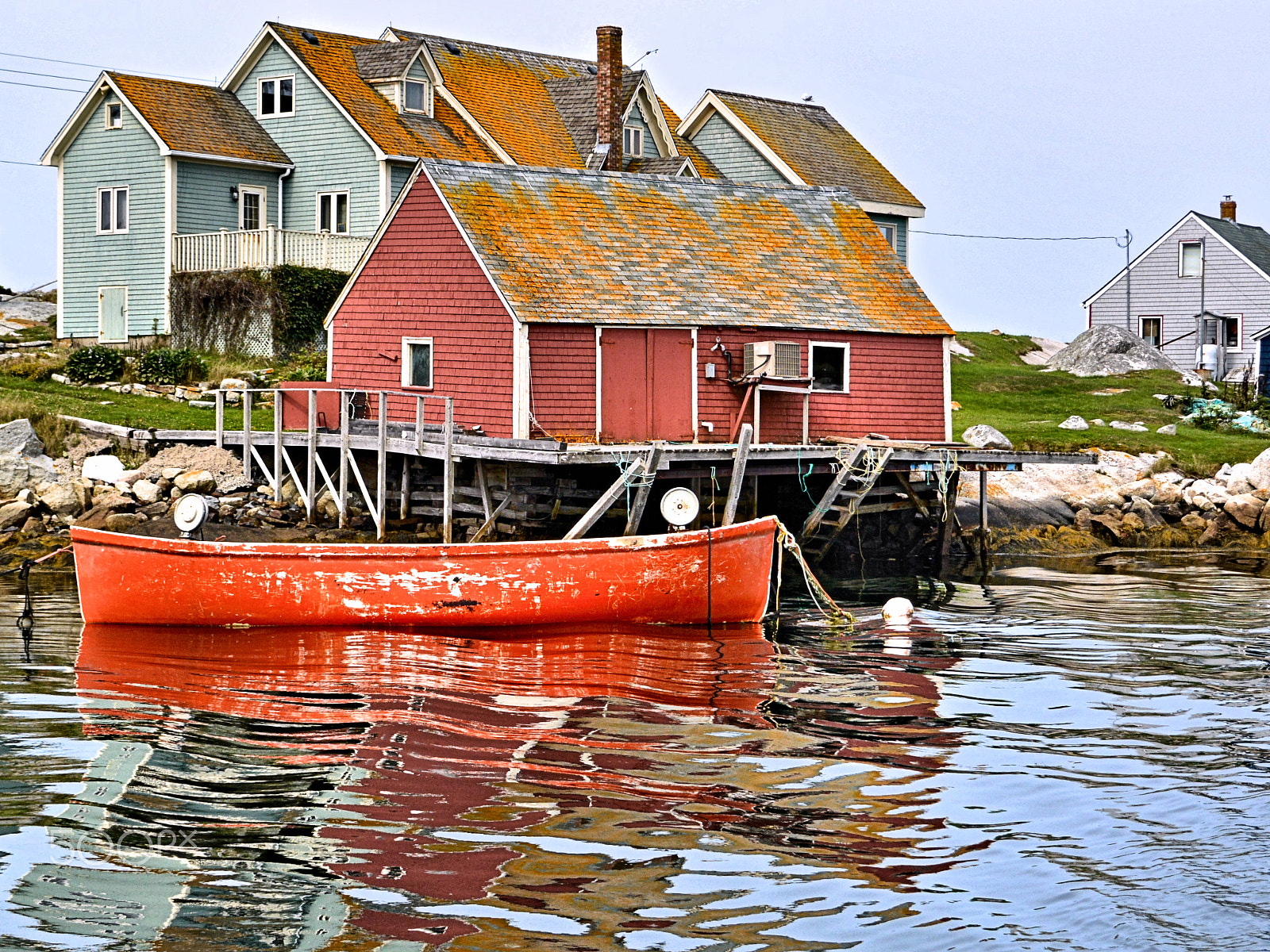 Nikon 1 V2 sample photo. Red boat at peggy's cove photography