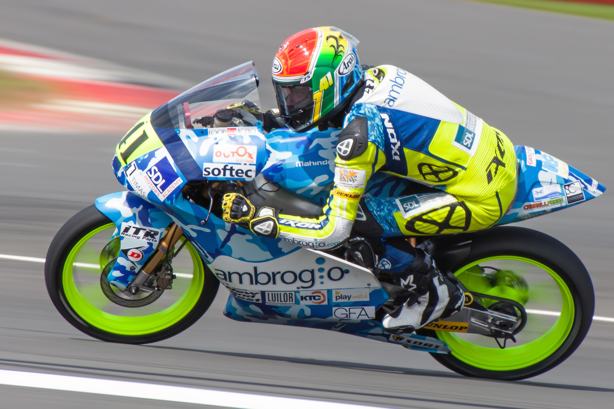 Canon EOS 50D + Canon EF 100-400mm F4.5-5.6L IS USM sample photo. Brad binder -  silverstone photography