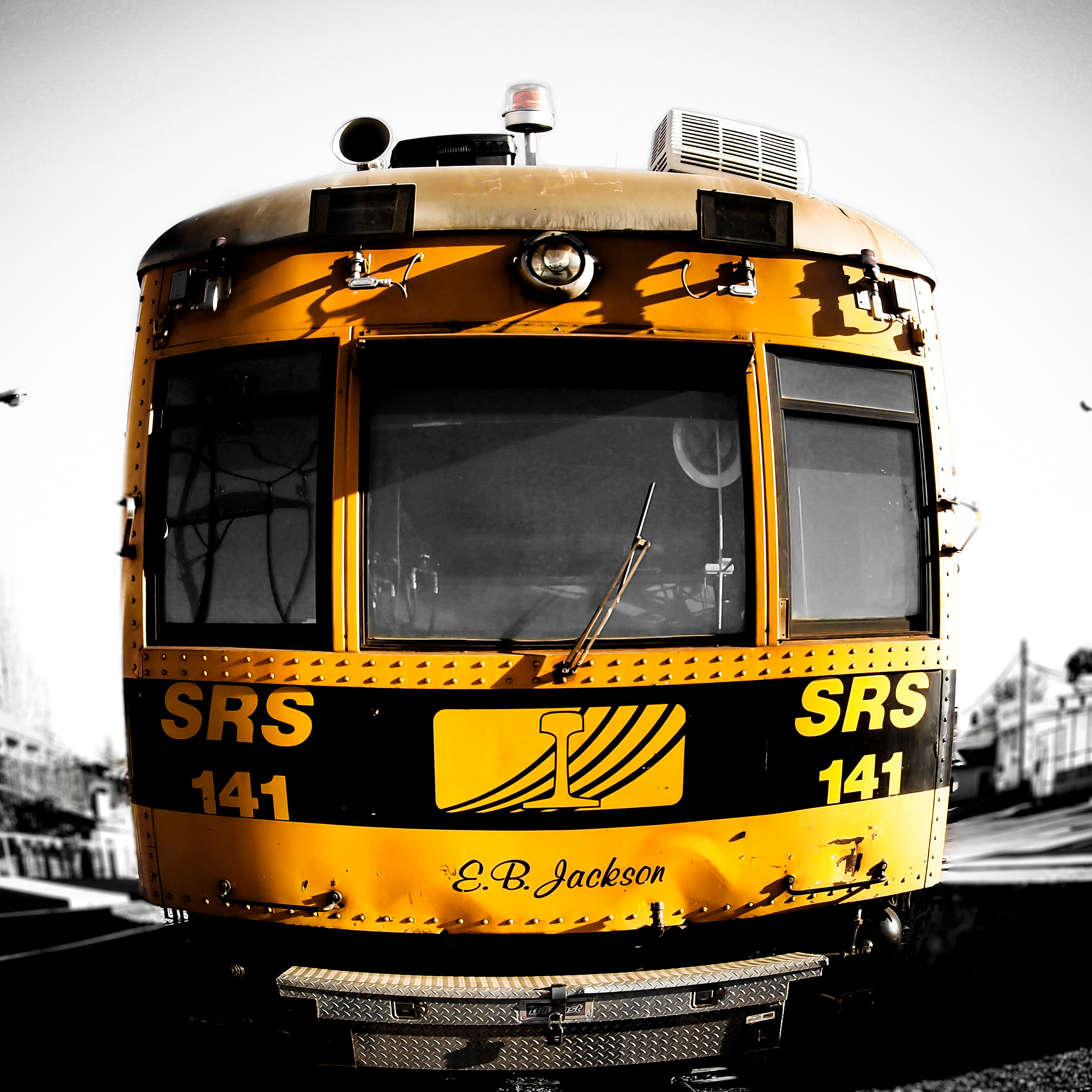 Olympus M.Zuiko Digital 14-42mm F3.5-5.6 II sample photo. The train it's coming! photography