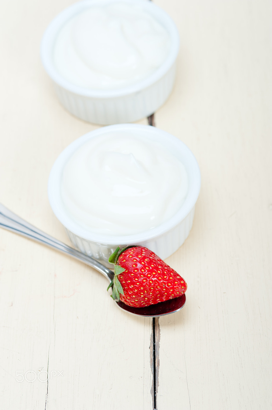 Nikon D700 + AF Micro-Nikkor 105mm f/2.8 sample photo. Organic greek yogurt and strawberry photography