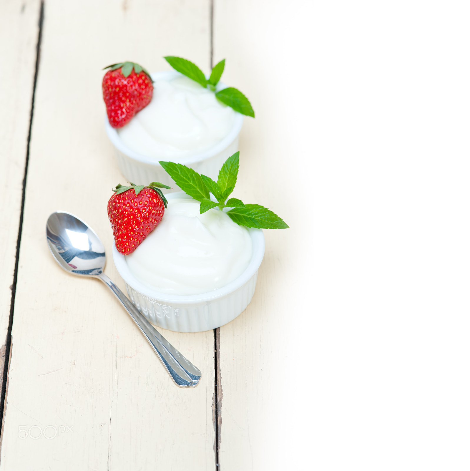 Nikon D700 + AF Micro-Nikkor 105mm f/2.8 sample photo. Organic greek yogurt and strawberry photography