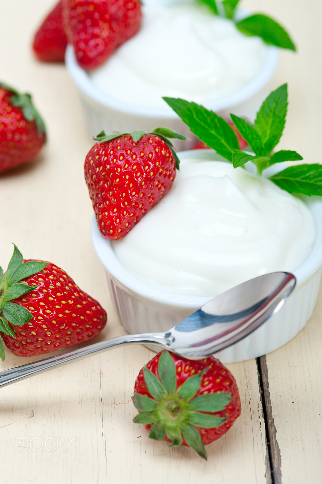 Nikon D700 + AF Micro-Nikkor 105mm f/2.8 sample photo. Organic greek yogurt and strawberry photography