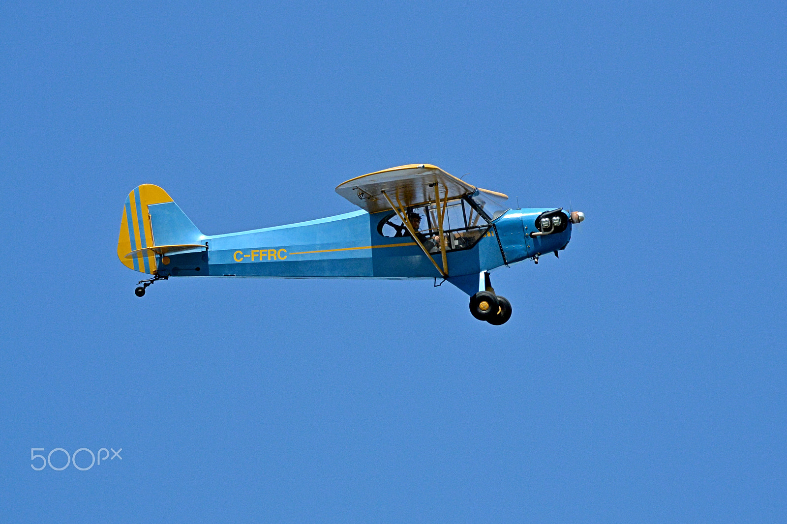 Nikon 1 Nikkor VR 70-300mm F4.5-5.6 sample photo. Summer flight photography