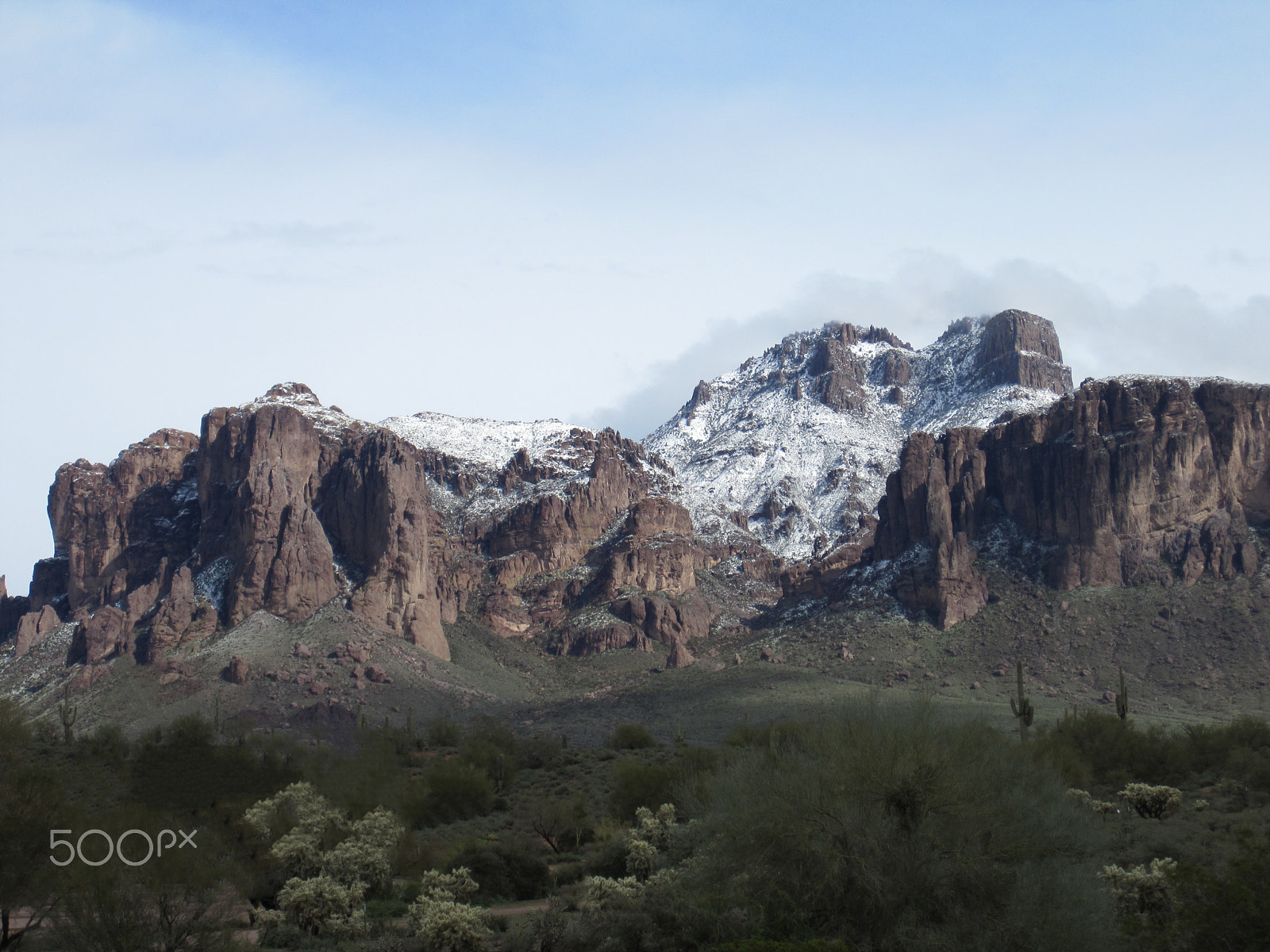 Canon PowerShot SD780 IS (Digital IXUS 100 IS / IXY Digital 210 IS) sample photo. Superstitions with snow photography