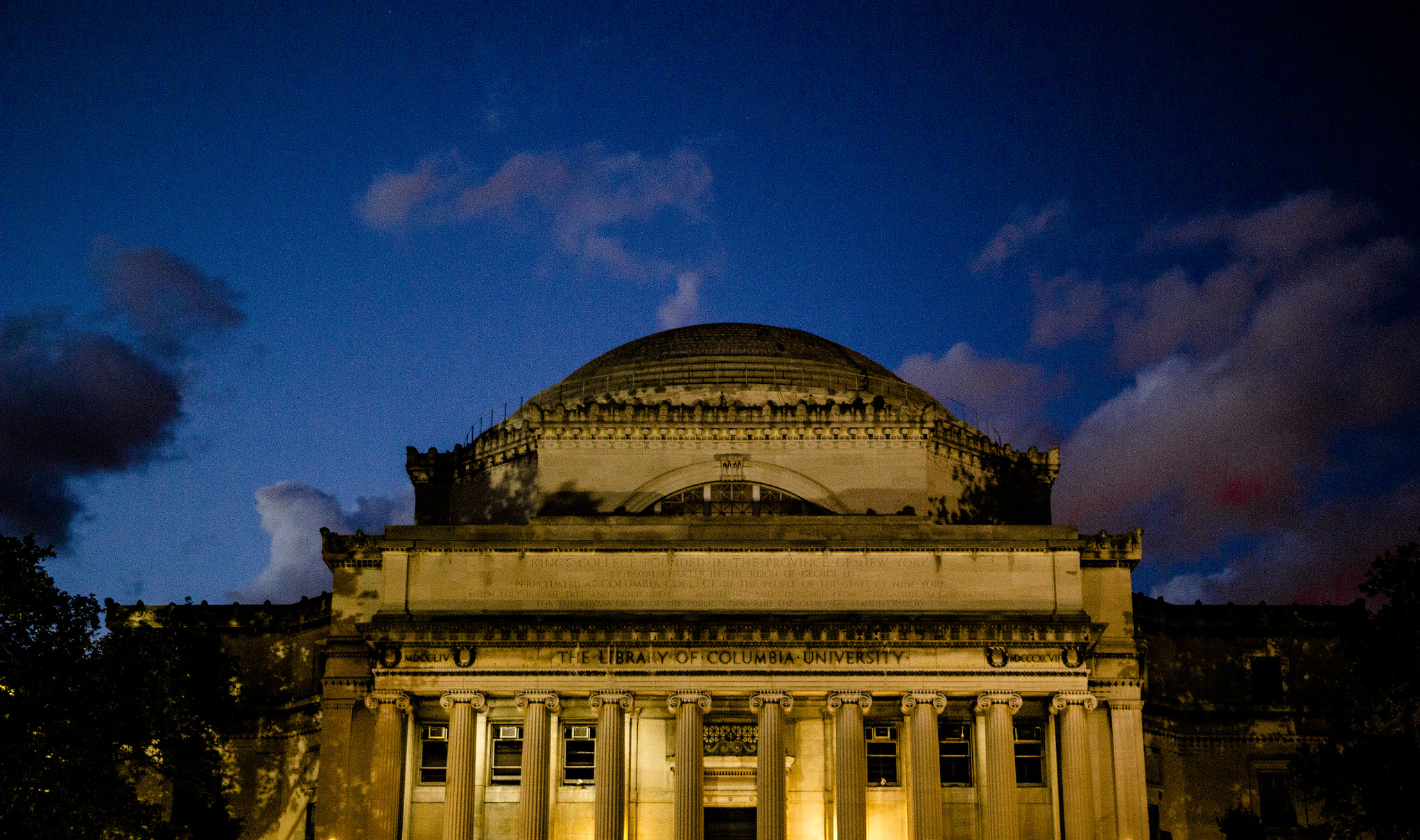 Sigma 18-35mm f/1.8 DC HSM sample photo. Picturesque low library photography