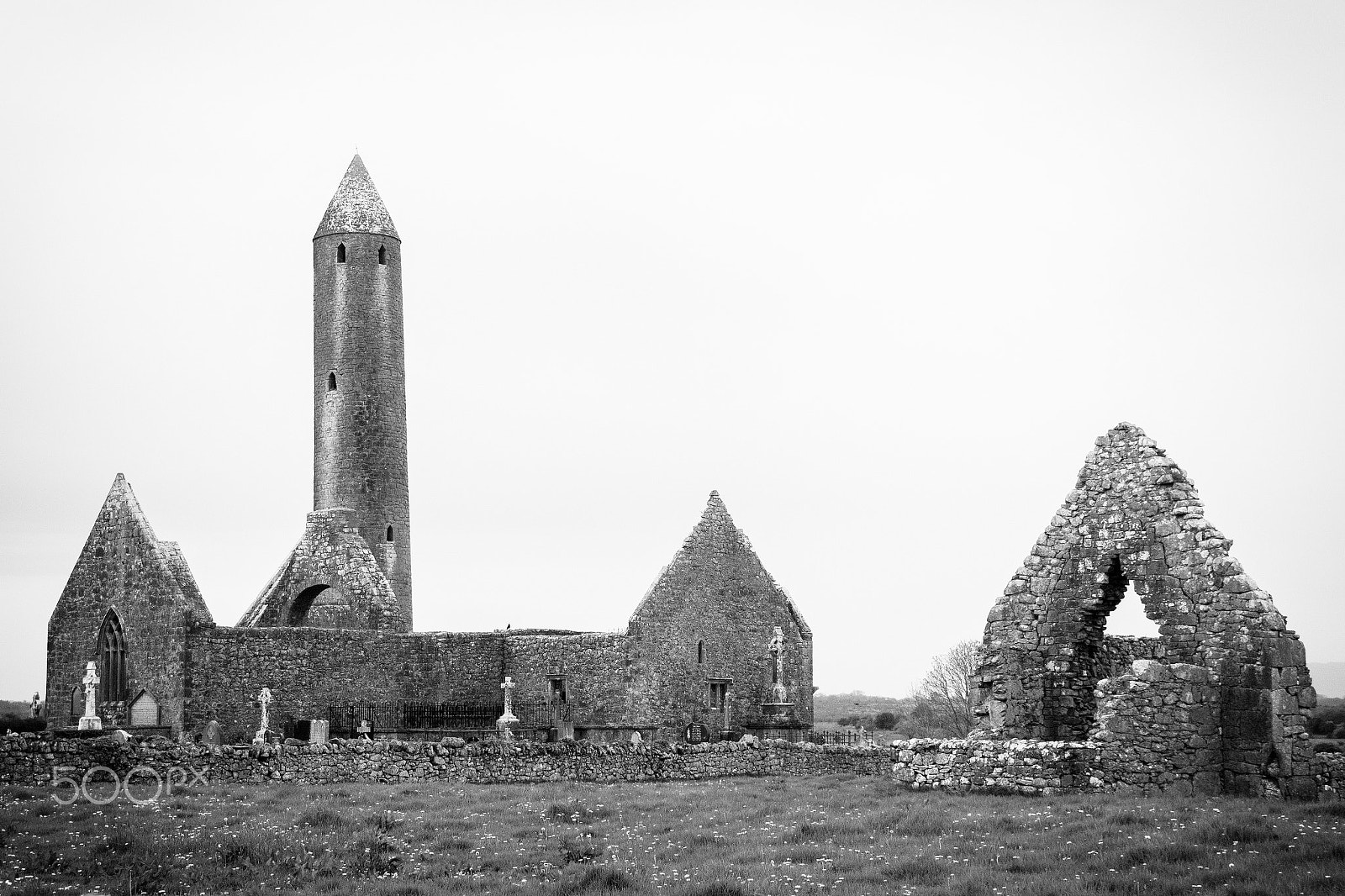 Sigma 18-125mm F3.8-5.6 DC OS HSM sample photo. Monastery kilmacduagh photography