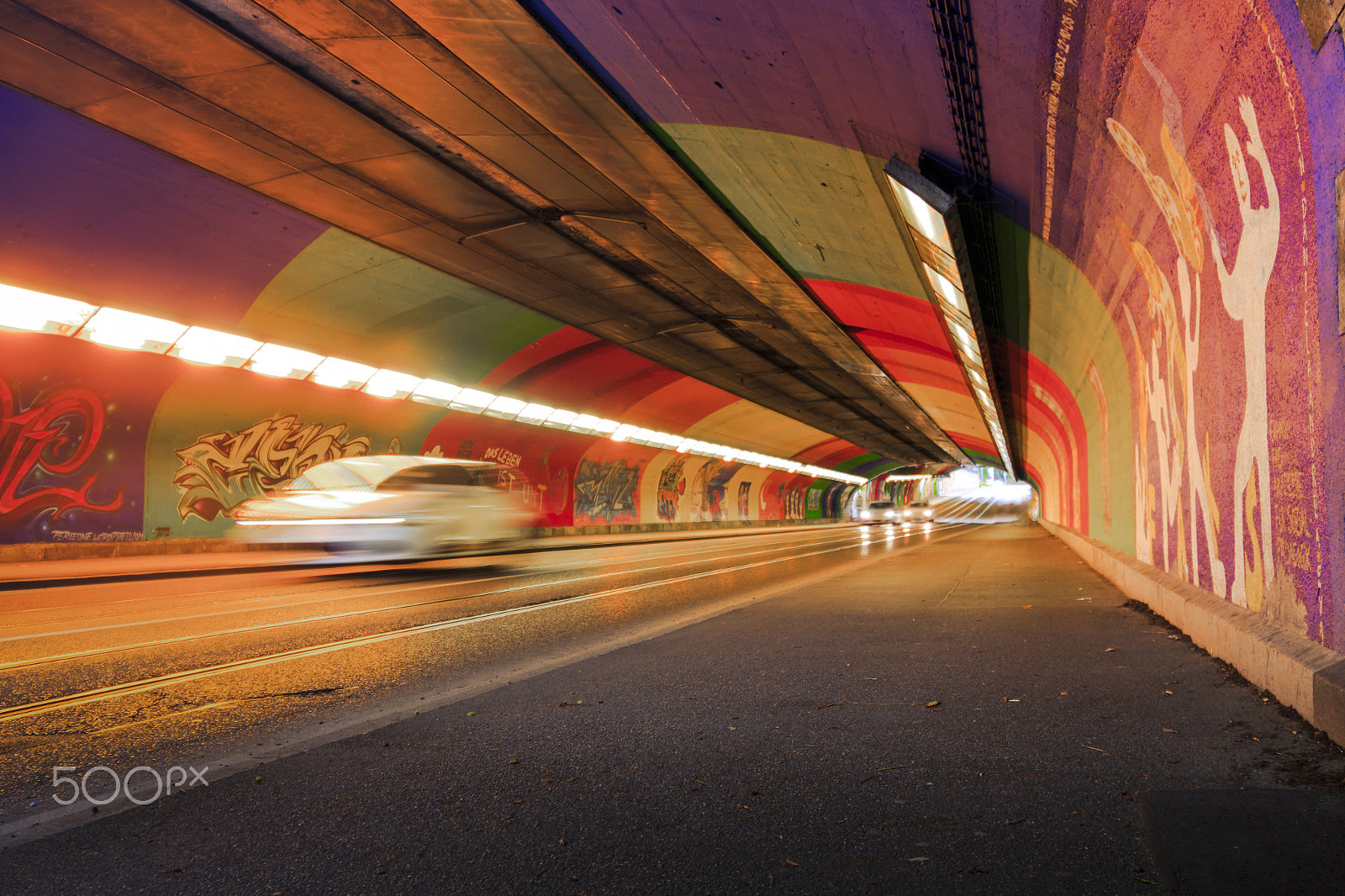Tokina AT-X Pro 12-24mm F4 (IF) DX sample photo. Straßentunnel photography