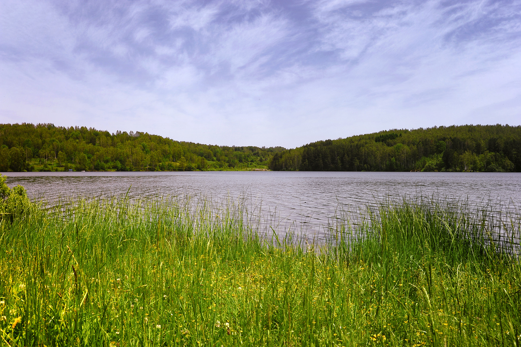 Nikon D700 + AF Zoom-Nikkor 28-80mm f/3.5-5.6D sample photo. Vlasina lake photography