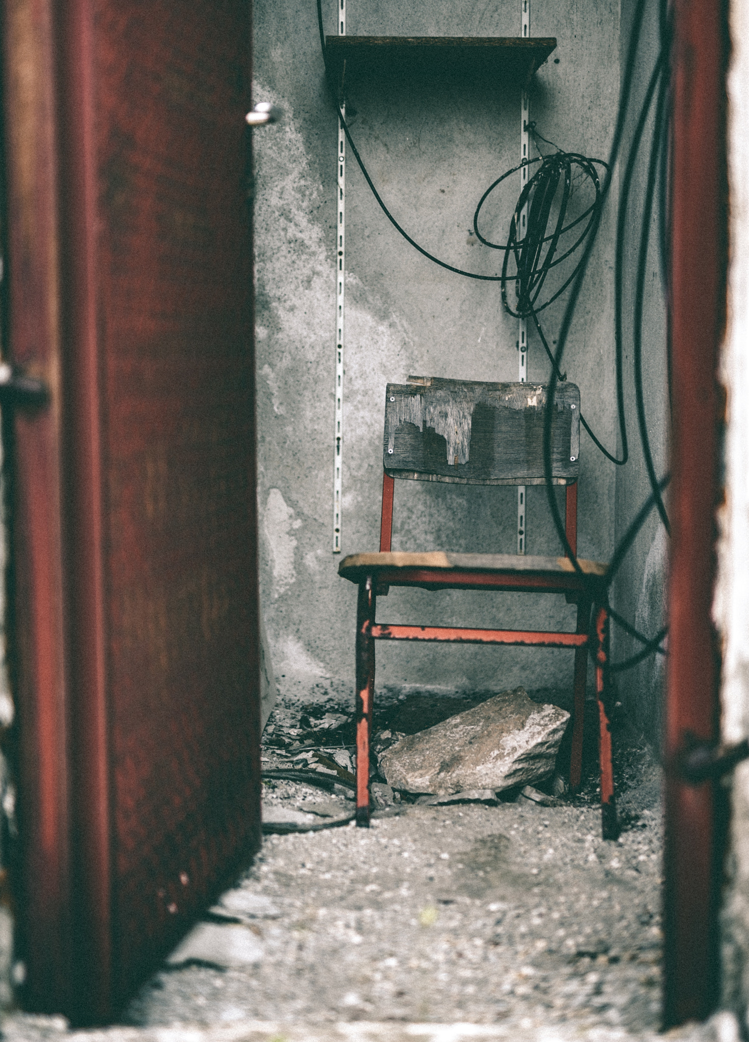 Nikon D700 + Sigma 50mm F1.4 DG HSM Art sample photo. Derelict photography